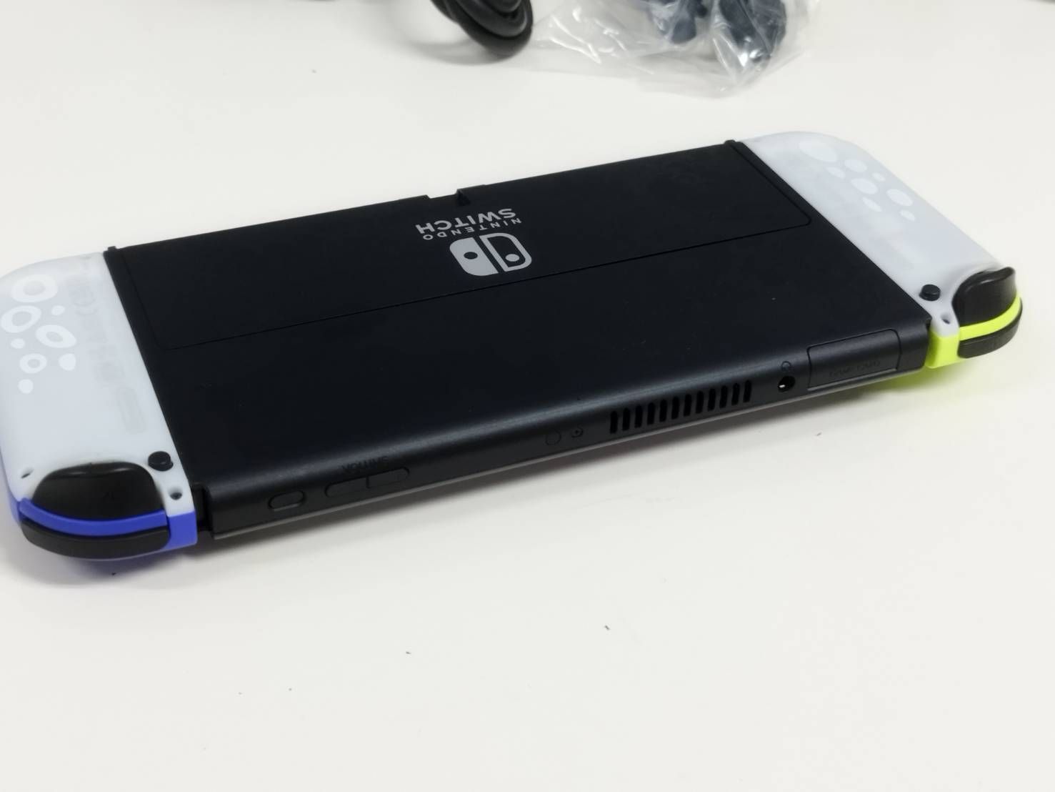美品】Nintendo Switch 有機ELモデル HEG-001/2022年製/スプラトゥーン 