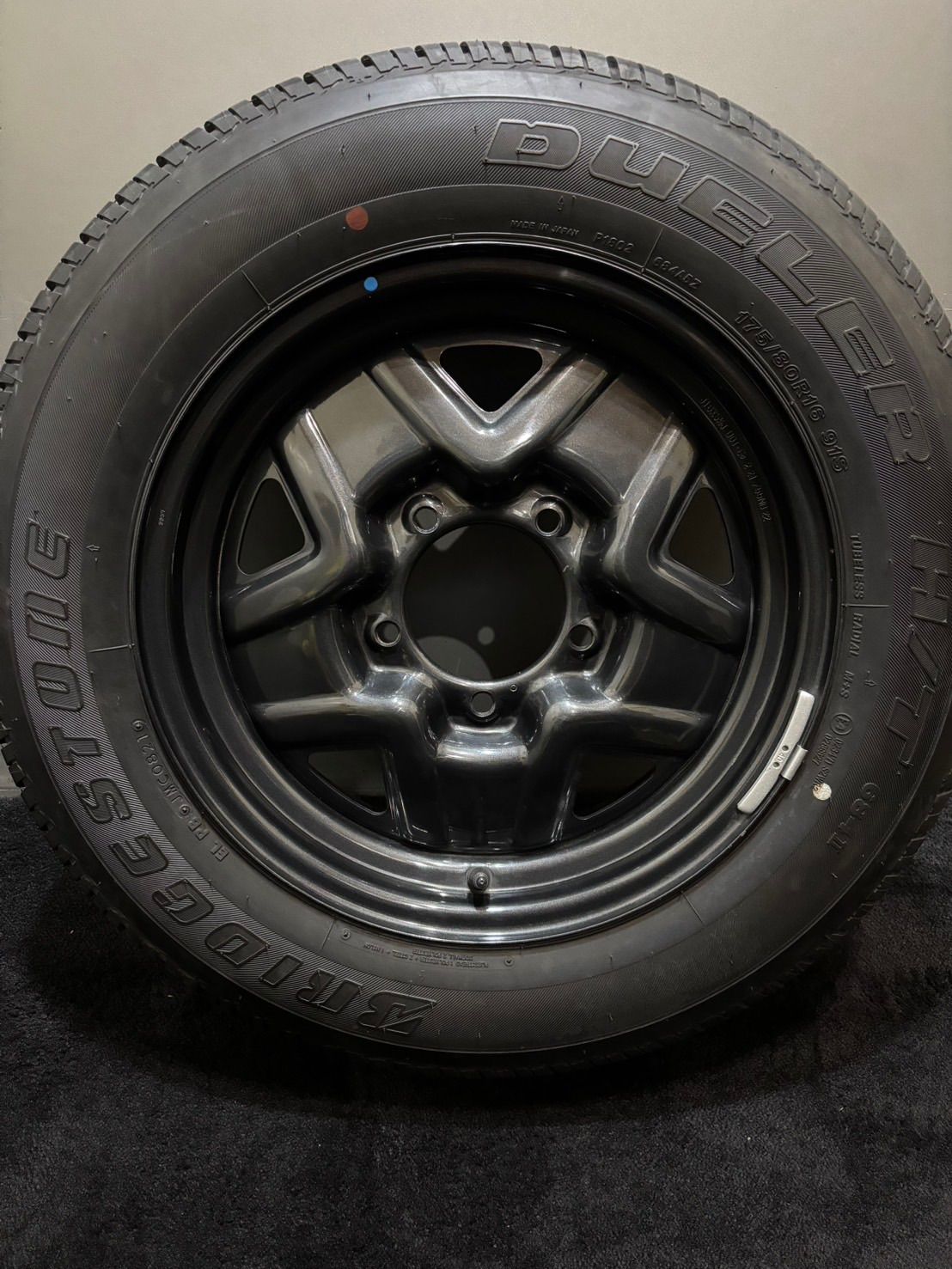 新車外し 2021年製【BS DUELER H/T 175/80R16】夏タイヤ【SUZUKI JB64 新車外し 2021年製【BS DUELER H/T 175/80R16】夏タイヤ【SUZUKI JB64