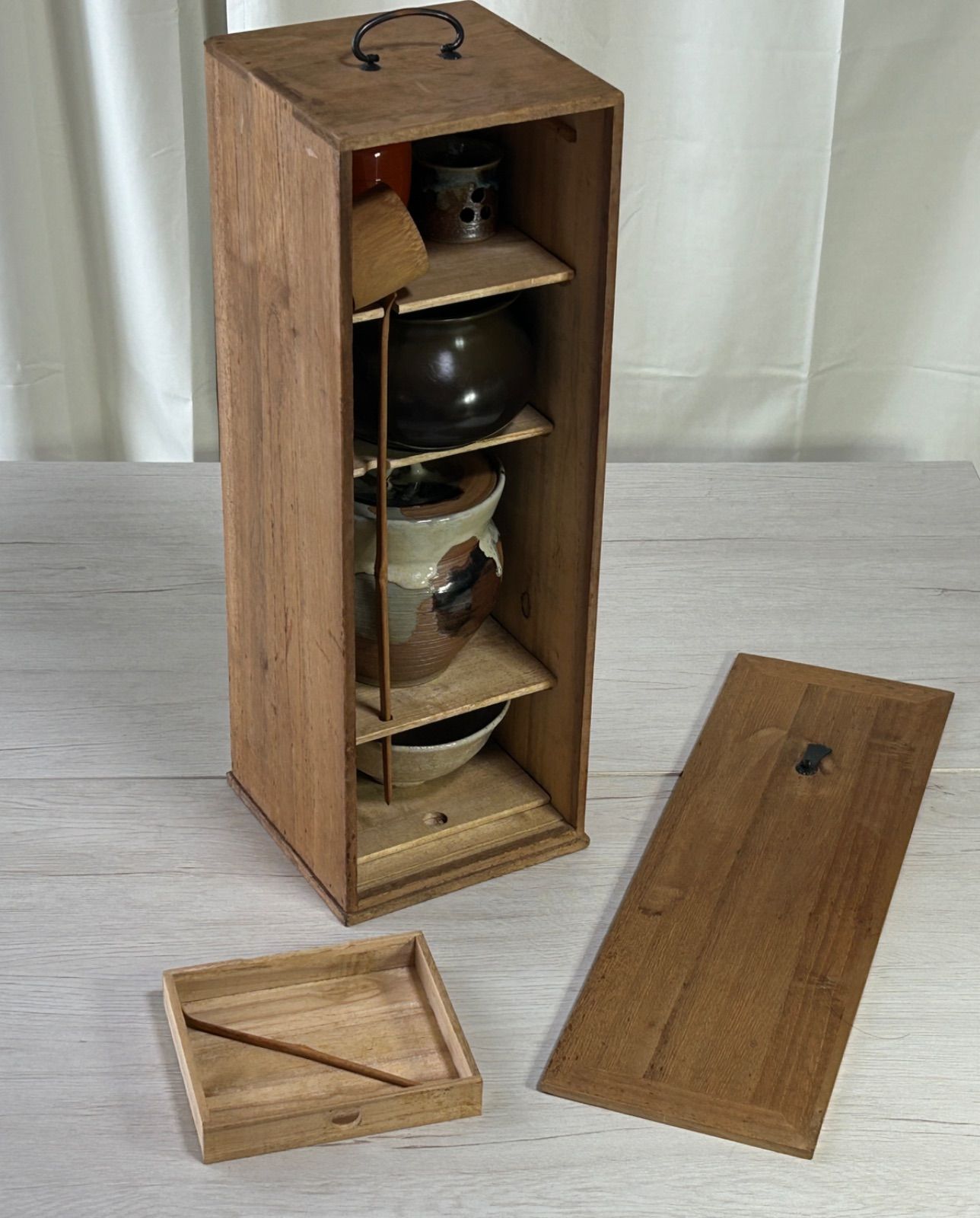 ☆ 茶道具 9点セット 収納木箱付き 建水 水差し 棗×2個 蓋置×2個 柄杓 茶入れ(茶器袋付き) 教本 短冊箱 札幌 東区 北20条店 楽天市場】【送料無料】【茶道具/茶道】お気軽予習復習セットA（水指