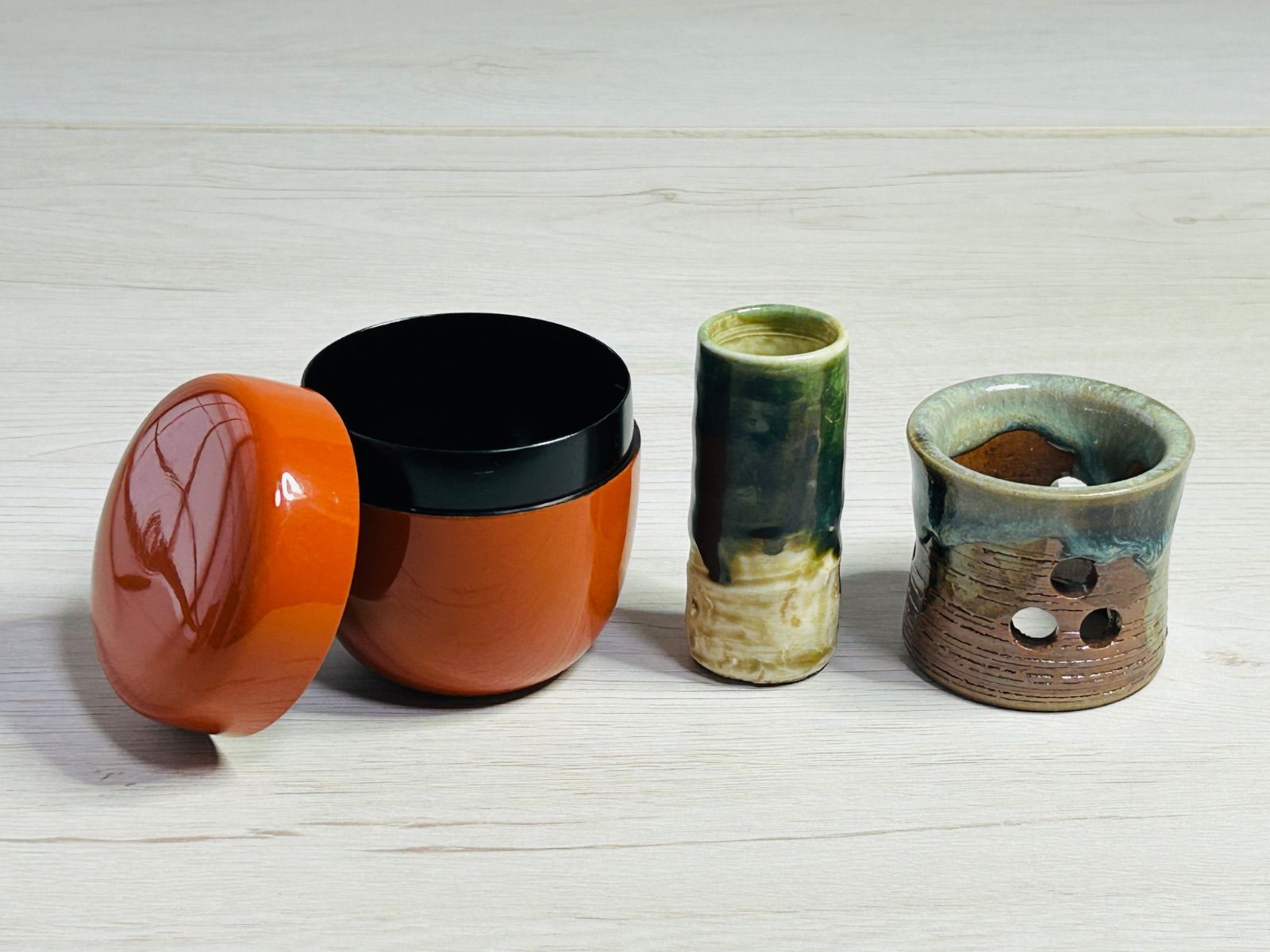 ☆ 茶道具 9点セット 収納木箱付き 建水 水差し 棗×2個 蓋置×2個 柄杓 茶入れ(茶器袋付き) 教本 短冊箱 札幌 東区 北20条店 短冊箱・茶道具セット・懐紙・棗・茶筅・柄杓・抹茶碗・建水・No