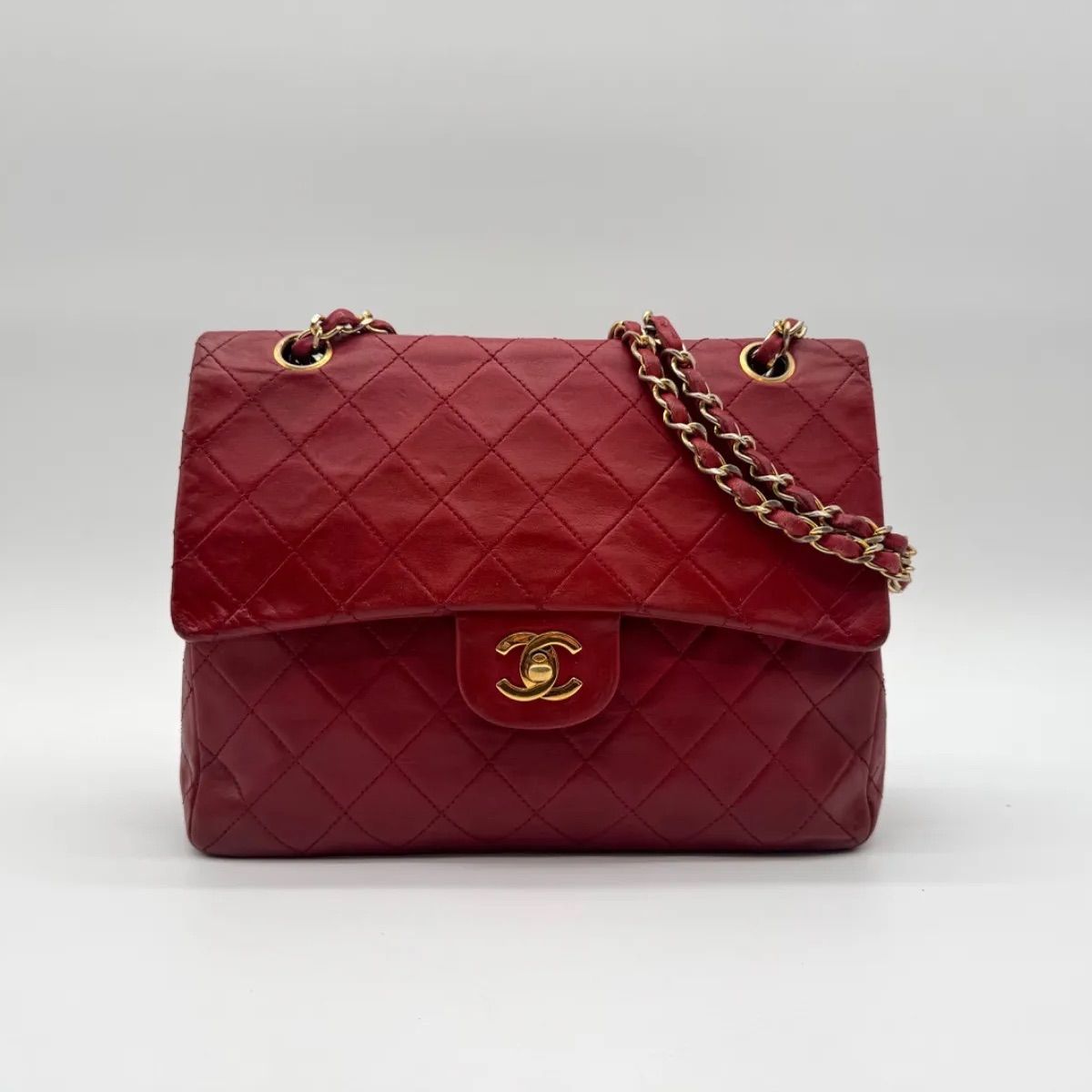 人気✨CHANEL シャネル ショルダーバッグ マトラッセ ターンロック