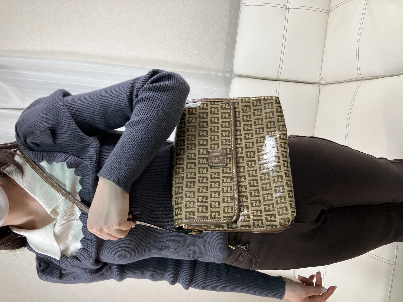 FENDI ズッカ柄 ショルダーバッグ FF柄 PVC レザー　ヴィンテージ FENDI ズッカ柄 ショルダーバッグ FF柄 PVC レザーヴィンテージ - メルカリ