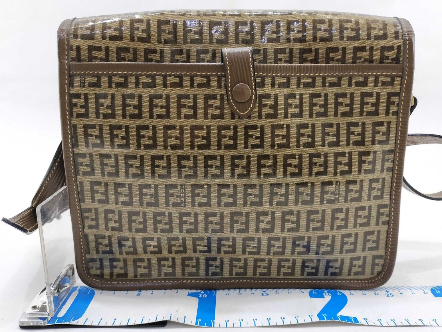 FENDI ズッカ柄 ショルダーバッグ FF柄 PVC レザー　ヴィンテージ FENDI ズッカ柄 ショルダーバッグ FF柄 PVC レザーヴィンテージ - メルカリ