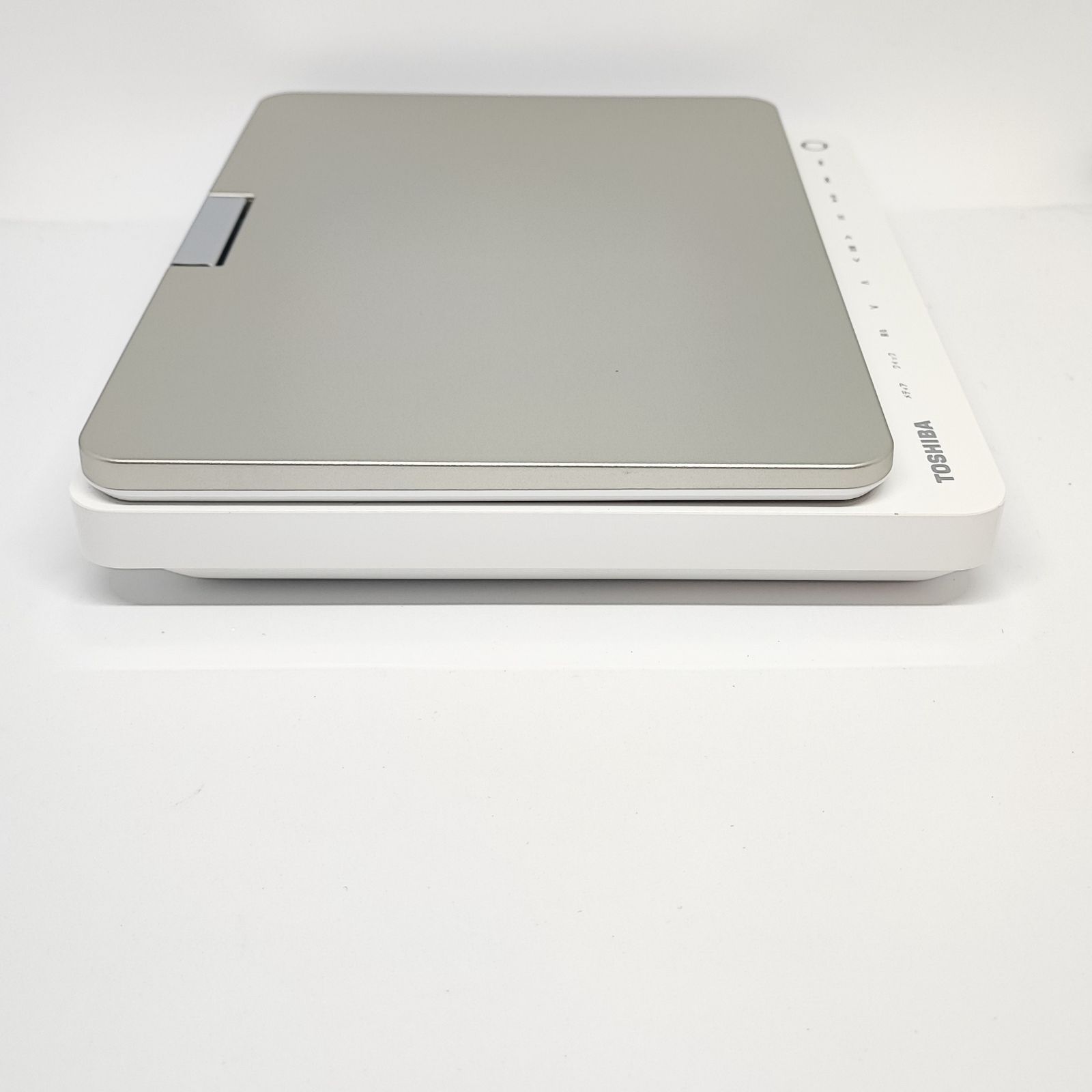 25090207 美品 TOSHIBA ポータブル ブルーレイディスクプレーヤー 2020