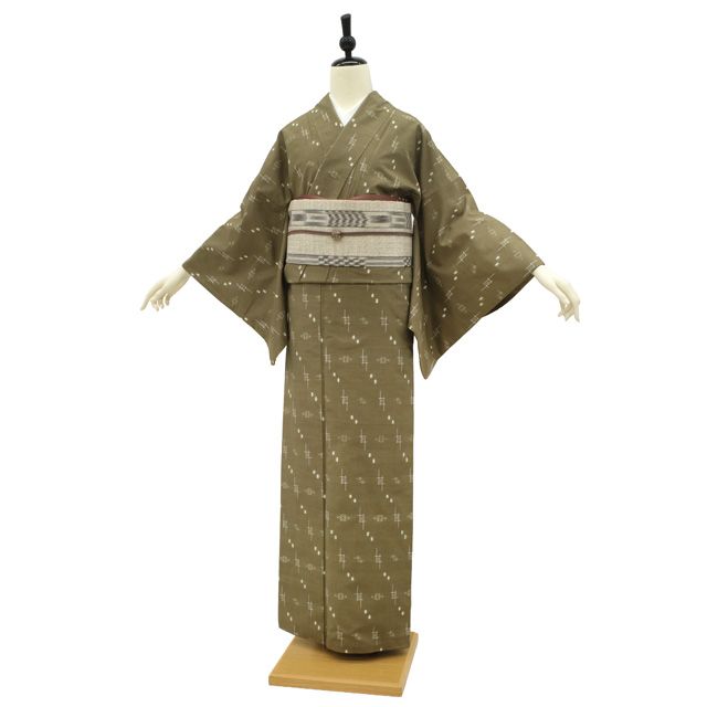 本場琉球かすり 紬 着物 正絹 沖縄県 琉球絣 グレージュ カジュアル 中古品 美品 仕立て上がり 身丈162 裄丈65 Ｍサイズ みやがわ sb17375 中古】 本場琉球かすり 紬 着物 正絹 沖縄県 琉球絣 グレージュ地