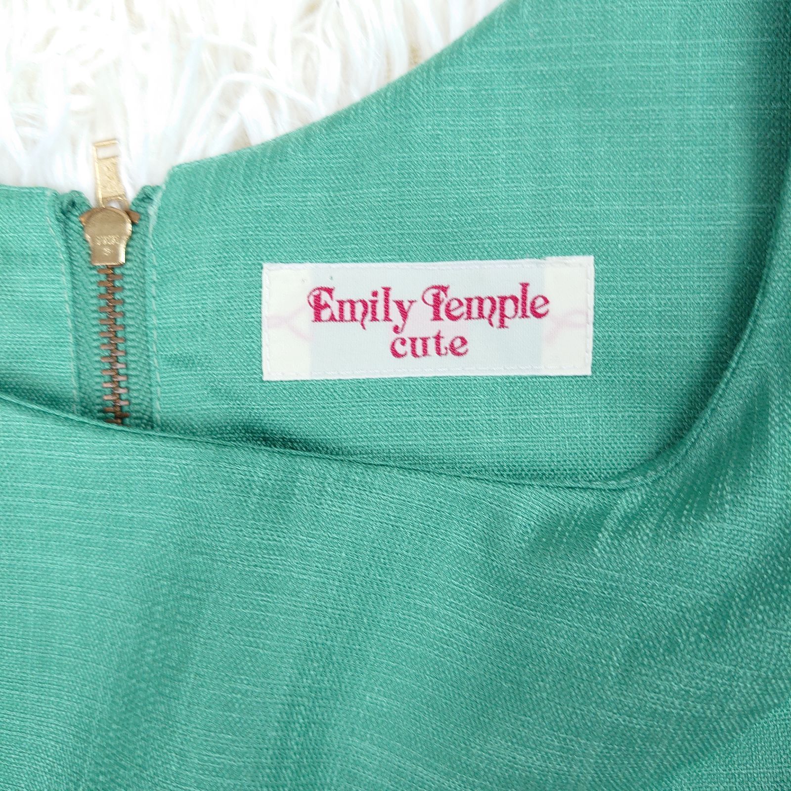 美品 Emily Temple cute エミリーテンプルキュート ワンピース 可愛い 