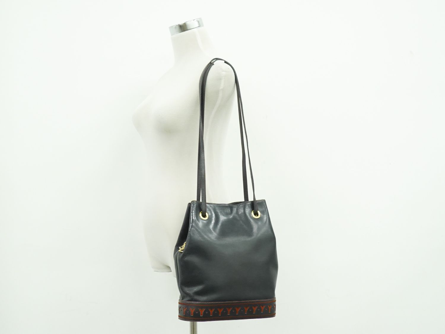 本物 イヴ サンローラン YVES SAINT LAURENT YSL レザー ショルダー 