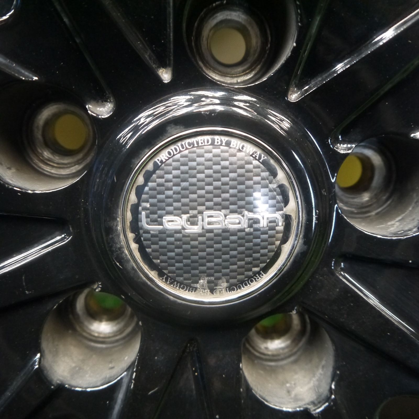 バリ溝！キレイ！8.5分☆スタッドレス 215/60R16 ヨコハマ アイス