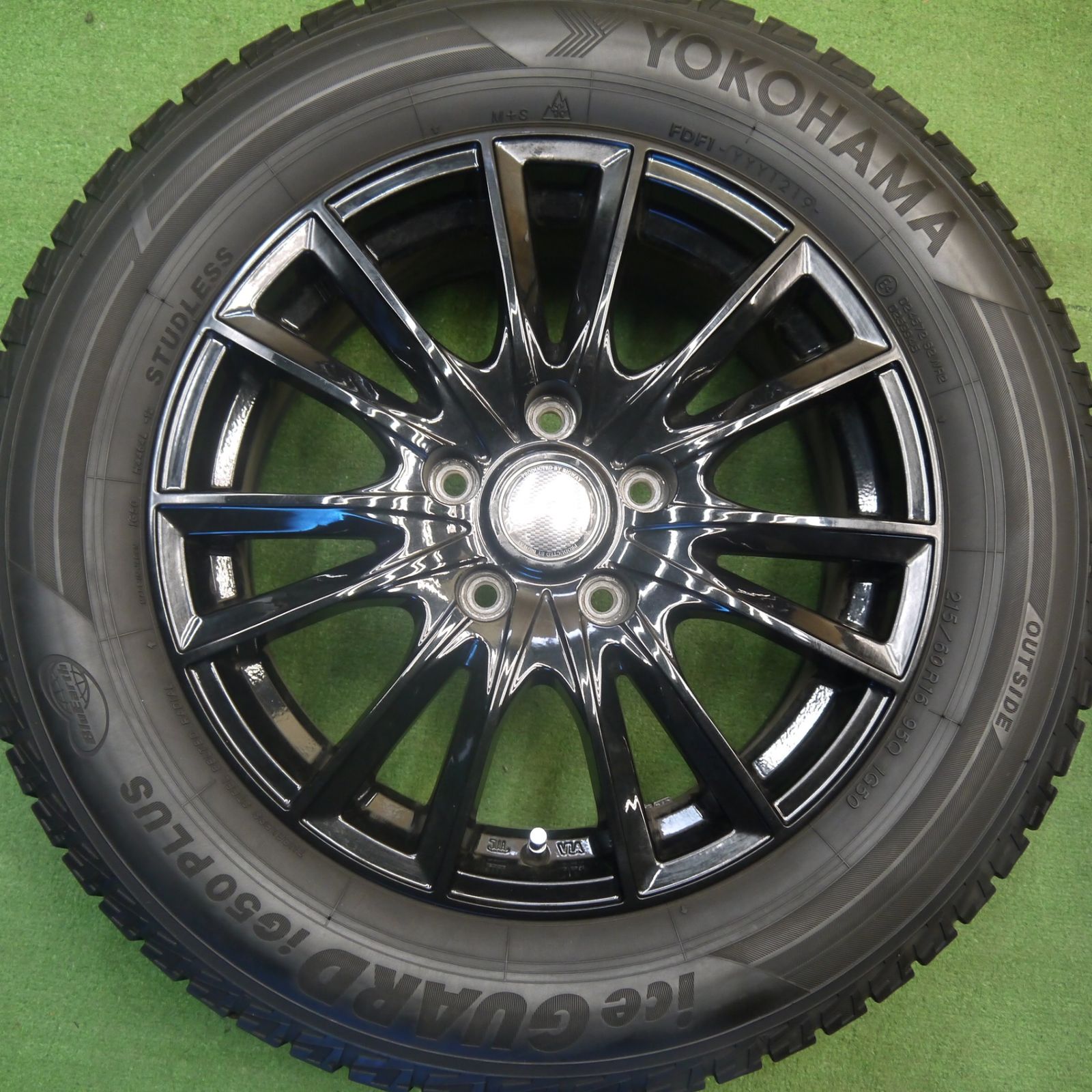 215/60R16 YOKOHAMA IG50plus バリ溝 バリ溝！キレイ！8.5分☆スタッドレス 215/60R16 ヨコハマ アイス