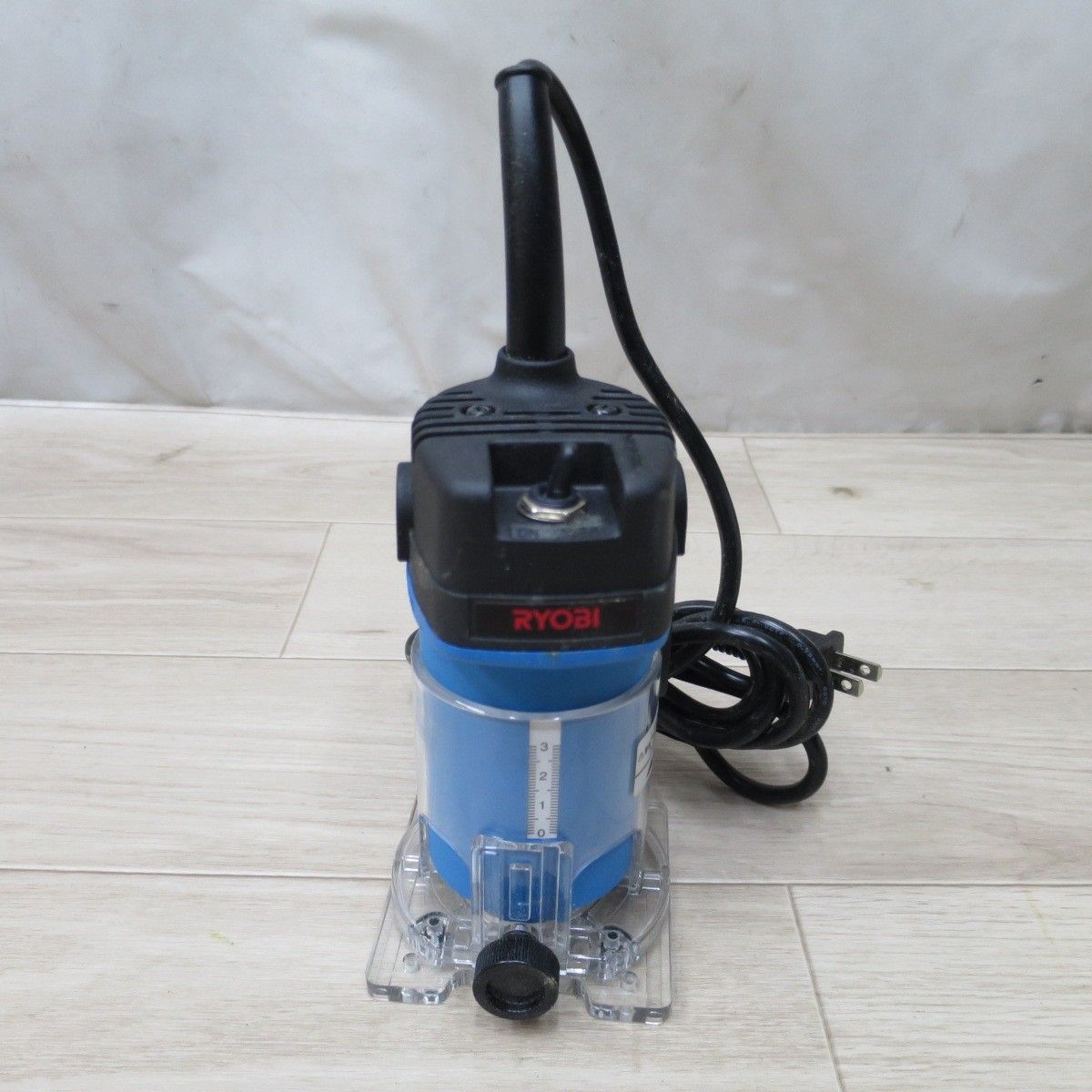 送料無料] キレイ◇RYOBI トリマ MTR-41 電動 工具 50/60Hz DIY 加工 