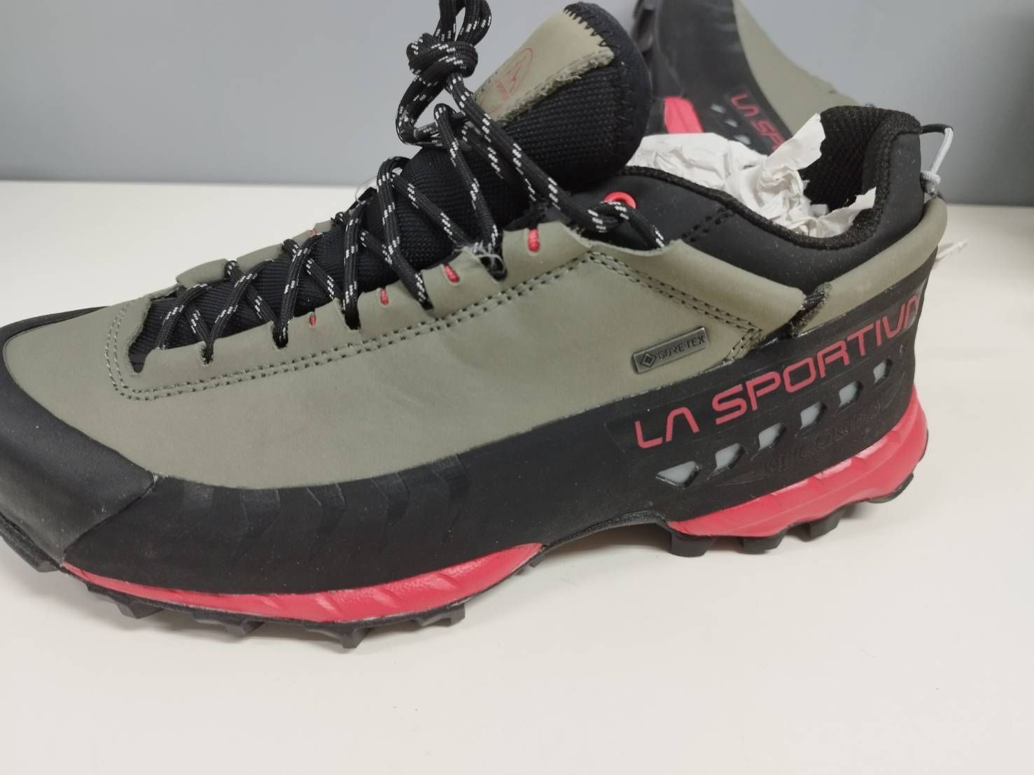 【新品未使用】LA SRORTIVA ラスポルティバ TX5 GTX/登山靴/UK6.5/25.0cm 新品未使用】LA SRORTIVA ラスポルティバ TX5 GTX/登山靴/UK6.5/25.0cm