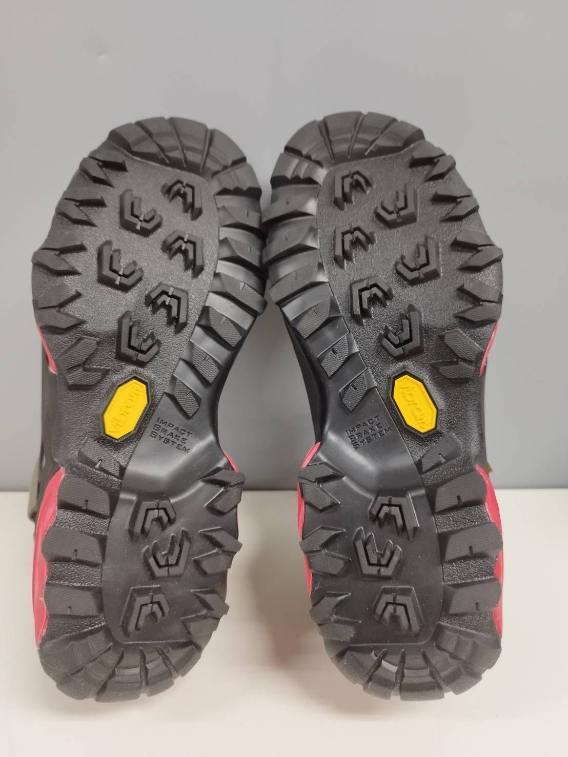 【新品未使用】LA SRORTIVA ラスポルティバ TX5 GTX/登山靴/UK6.5/25.0cm 新品未使用】LA SRORTIVA ラスポルティバ TX5 GTX/登山靴/UK6.5/25.0cm