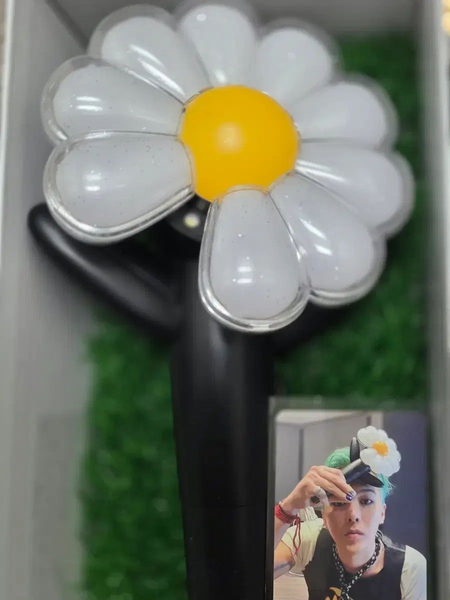 gd ペン ライト G-DRAGON OFFICIAL LIGHTSTICK MINI KEYRING 公式ペン