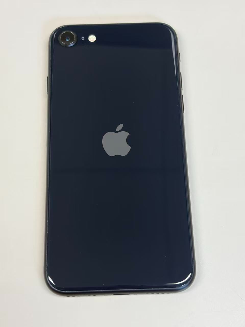 美品 iPhone SE3 64GB ミッドナイト SIMフリー 訳アリ - メルカリ