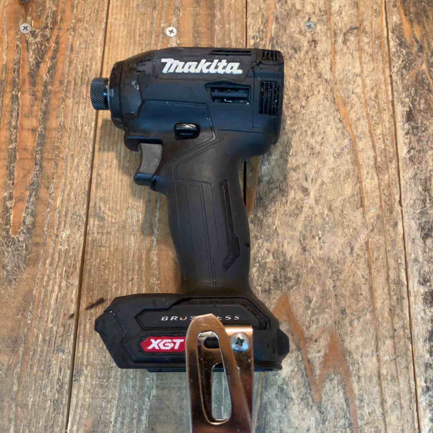 中古品】マキタ(makita) コードレスインパクトドライバー TD002GZB 