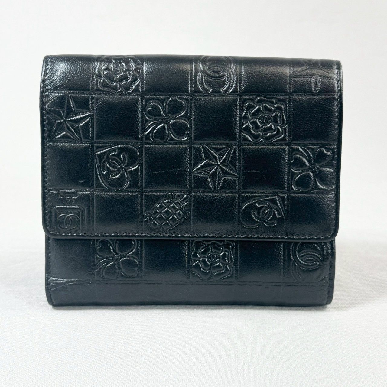 Nさま専用✨シャネル ラムスキン アイコン ブラック 黒 Wホック ミニ財布✨ 美品】CHANEL シャネル アイコンライン ラムスキン Wホック コンパクト
