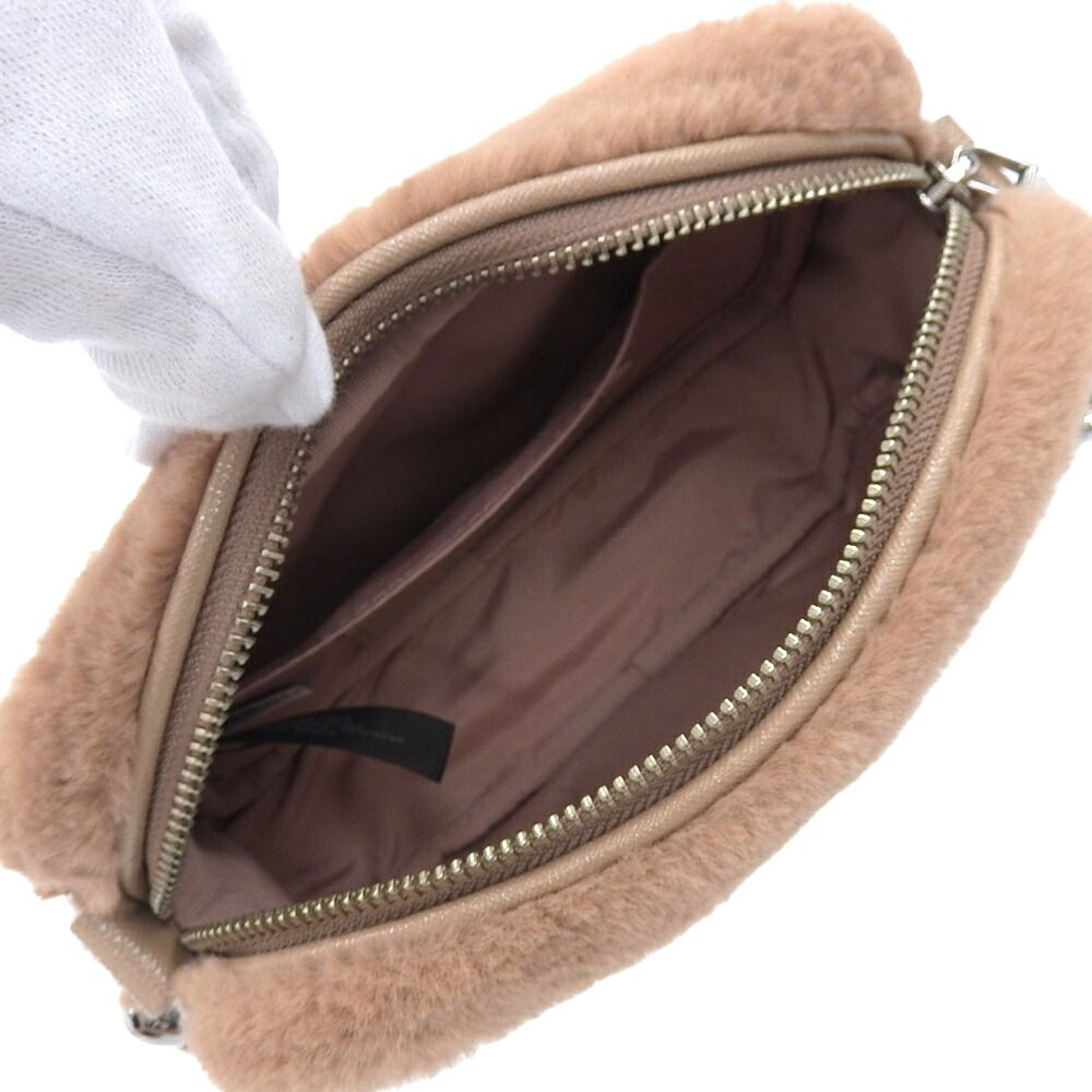 超美品 マークジェイコブス 現行販売商品 THE PLUSH SNAPSHOT スナップショット エコファーダブルJ チェーン ショルダーバッグ 定価59400円 超美品 マークジェイコブス 現行販売商品 THE PLUSH SNAPSHOT スナップ