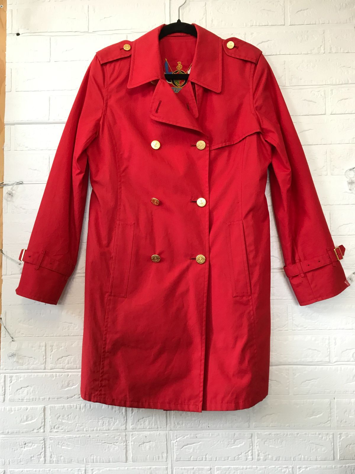バーバリー　トレンチコート　赤 レッド（赤）系 Burberry(バーバリー) トレンチコート(レディース