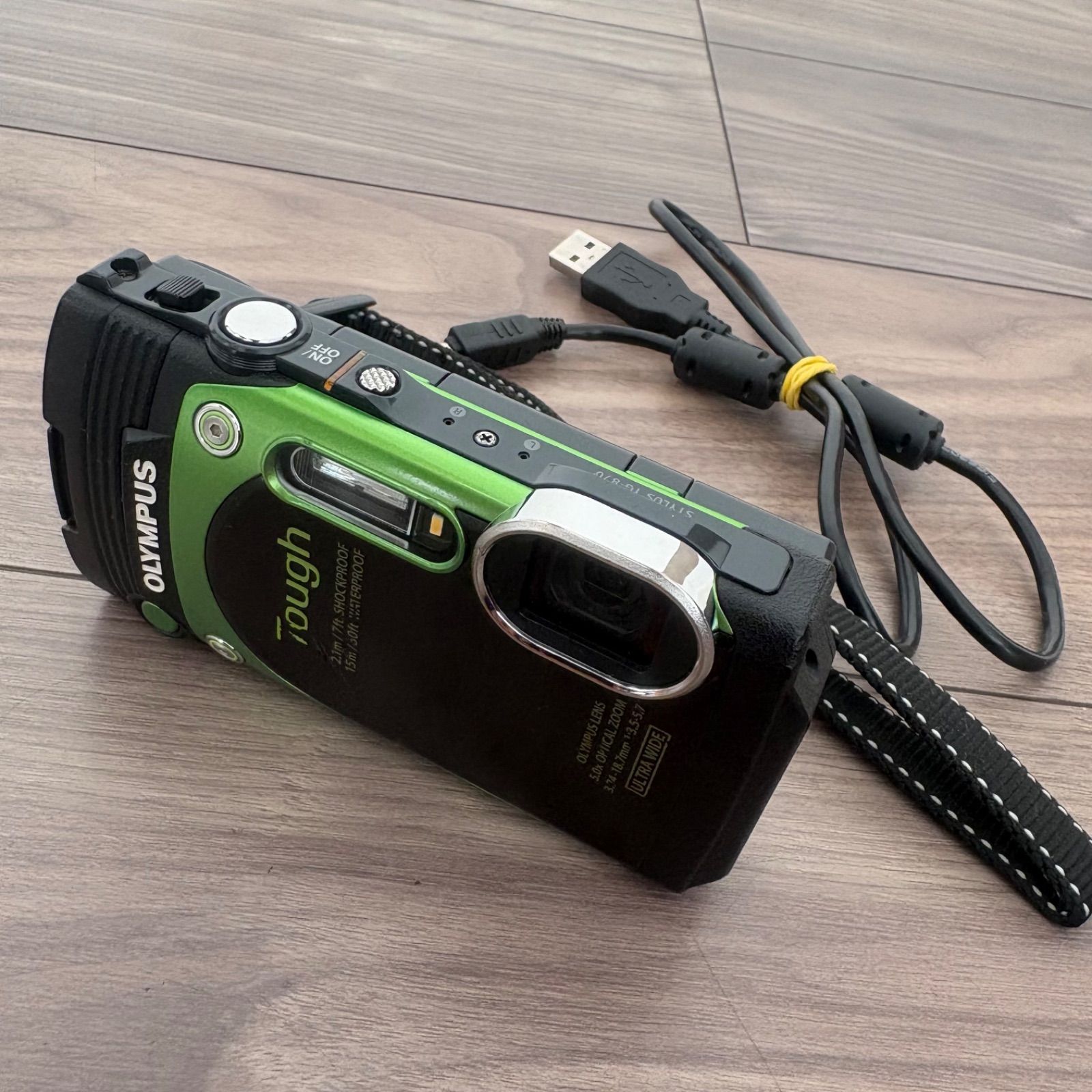 カメラ OLYMPUS STYLUS TG-870 グリーン デジタルカメラ コンデジ