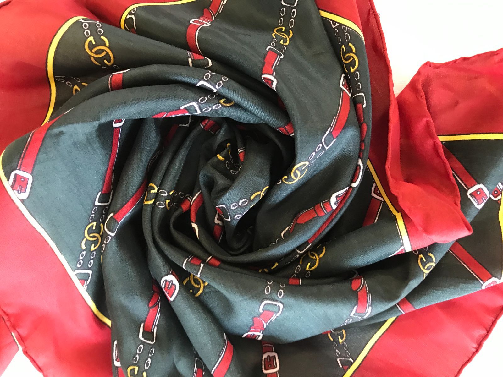 GUCCI グッチ スカーフ ハンカチーフ インターロッキングG
