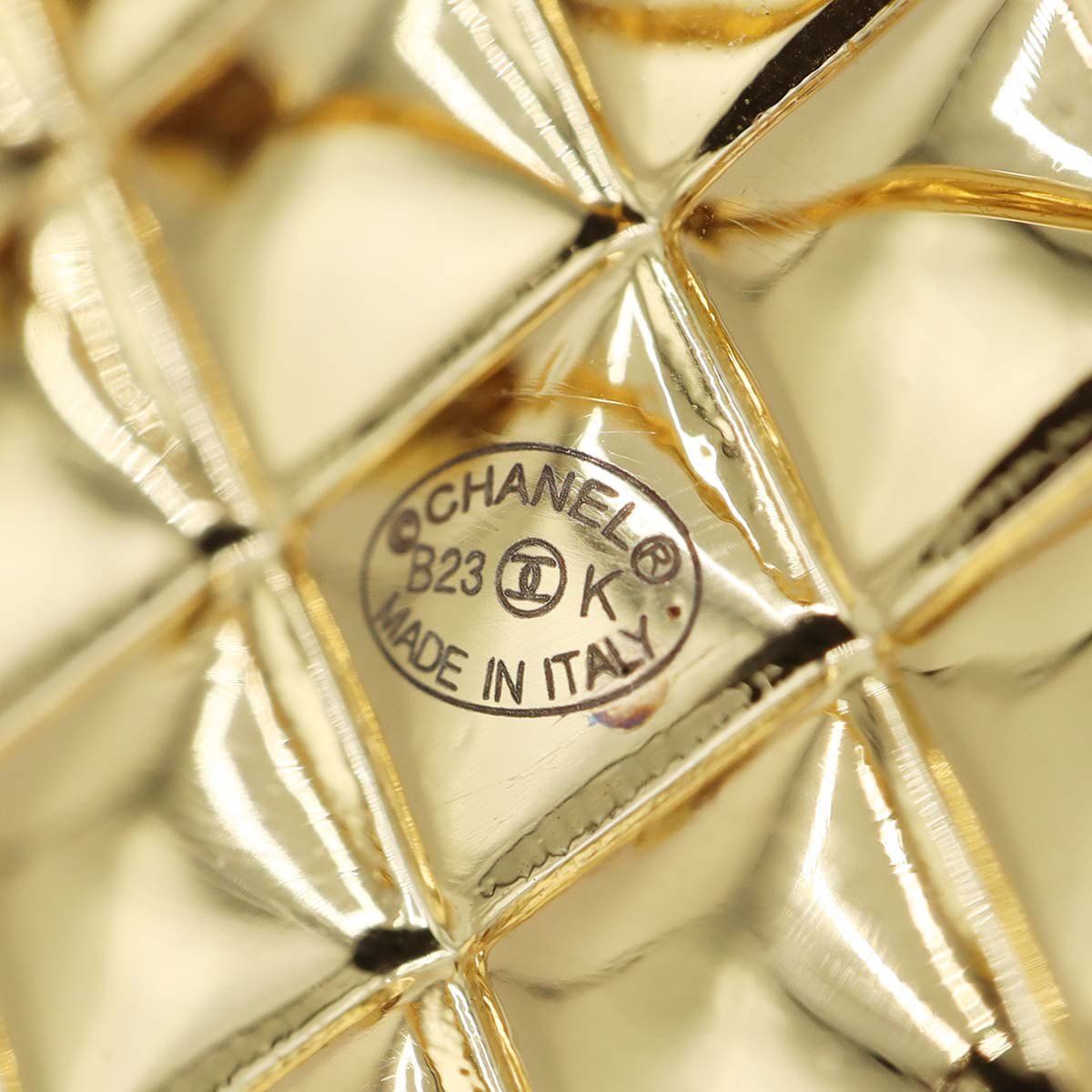 CHANEL シャネル GP マトラッセ ココマーク バックモチーフ ブローチ CHANEL シャネル ココマーク マトラッセバッグモチーフ ブローチ GP