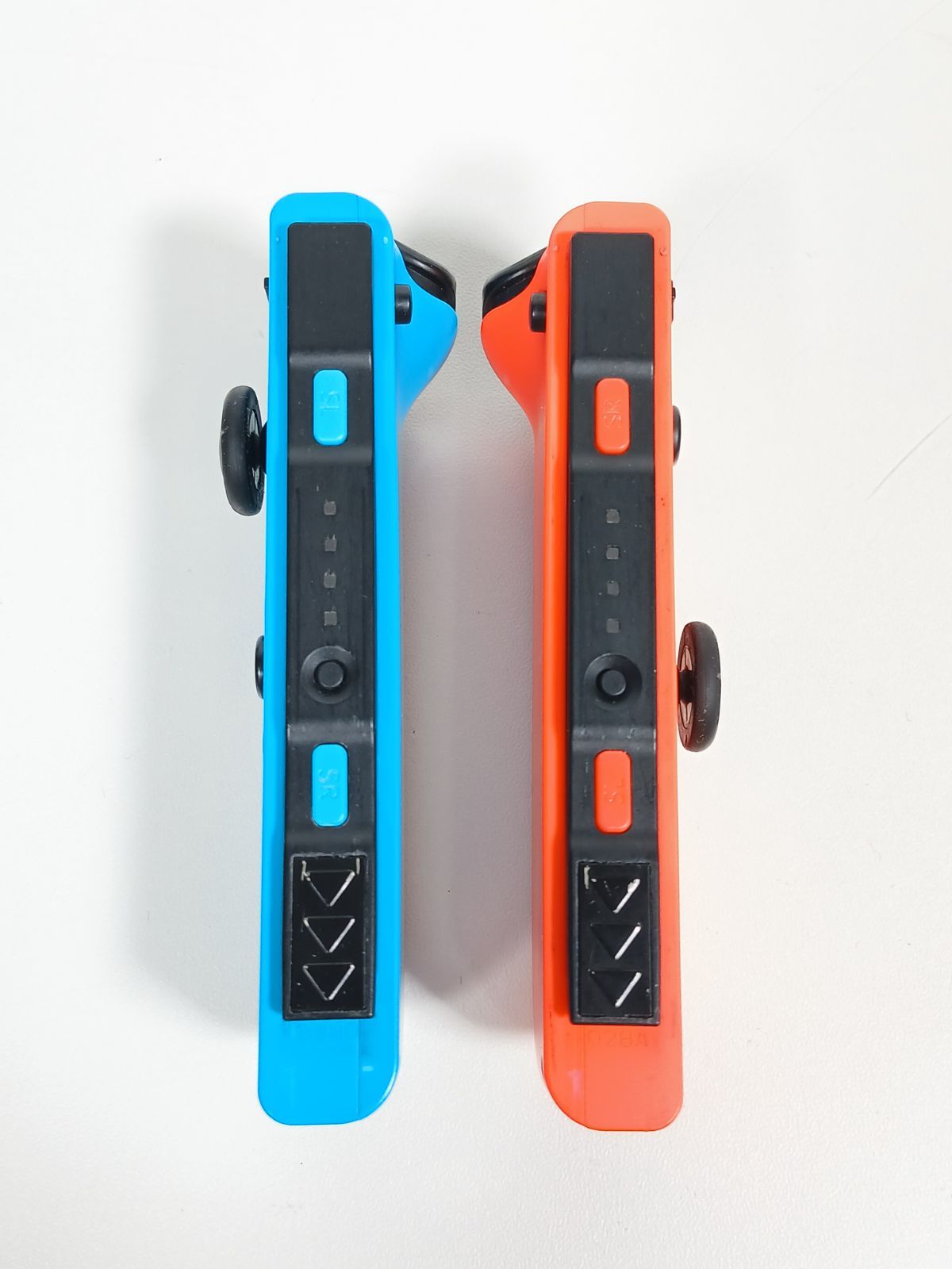美品 Nintendo Switch 本体 HAD-S-KABAA ネオンブルー/レッド 