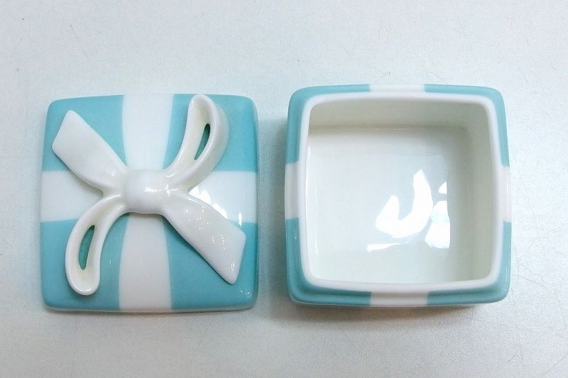 196710】TIFFANY&Co. ティファニー ミニブルーボウボックス リボン 196710】TIFFANY&Co. ティファニー ミニブルーボウボックス リボン