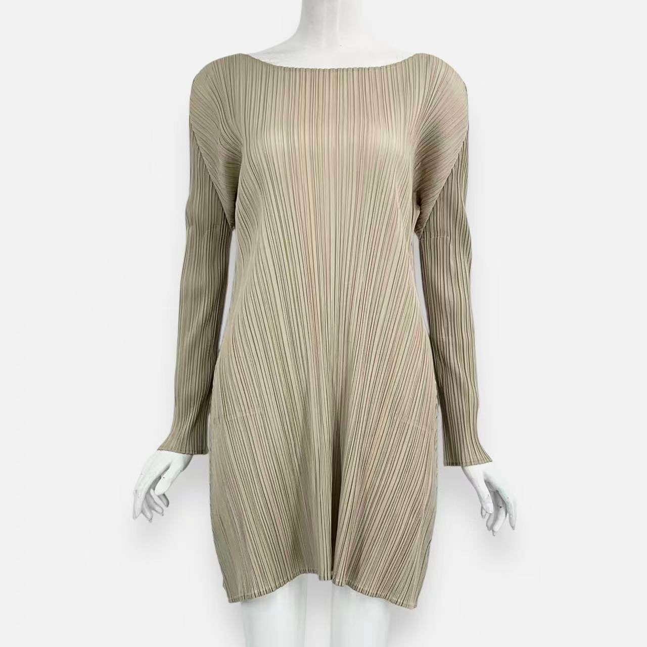 極美品 ISSEY MIYAKE イッセイミヤケ PLEATS PLEAS プリーズ プリーズ 