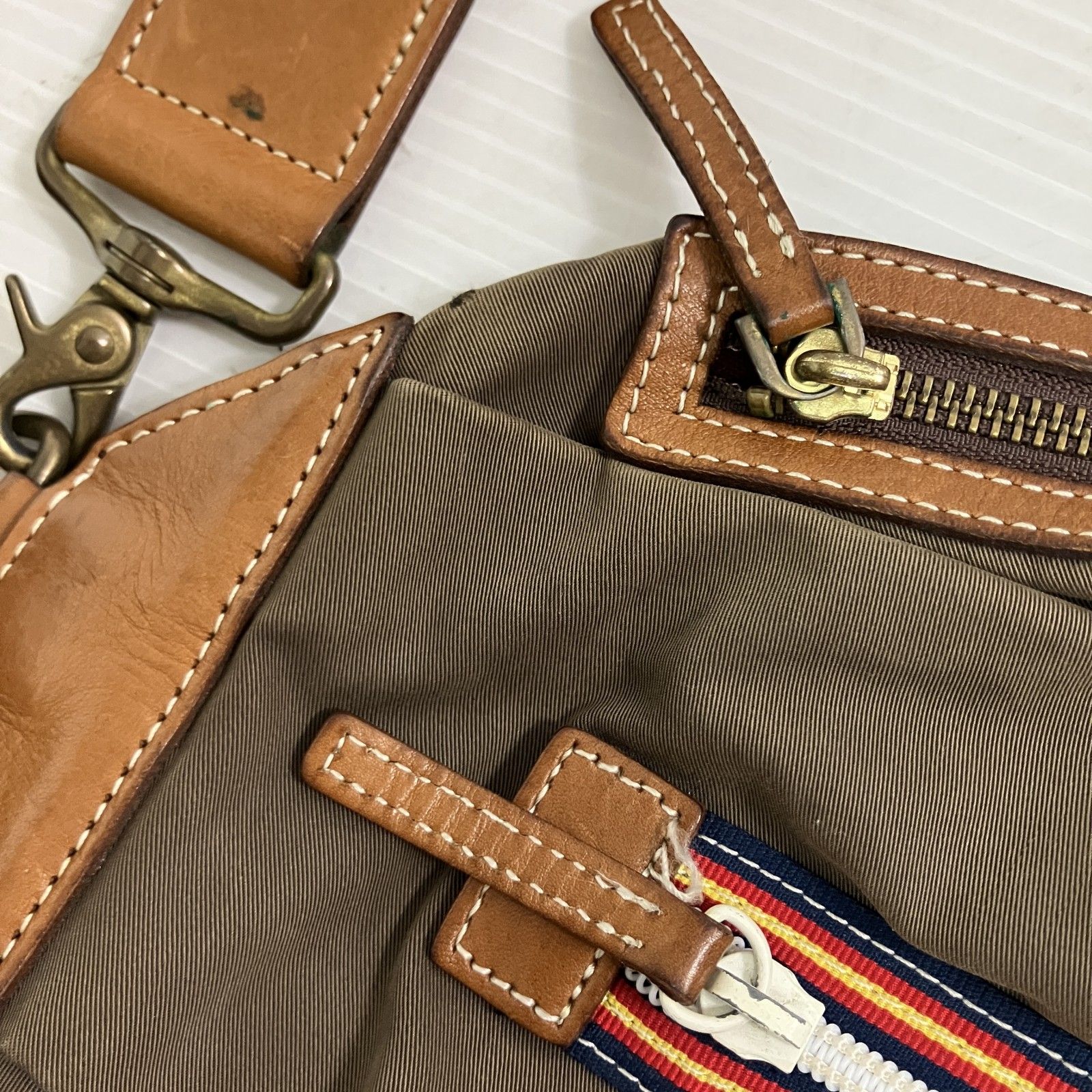 ◇ Paul Smith ポール・スミス ショルダーバッグ 斜め掛けバッグ 