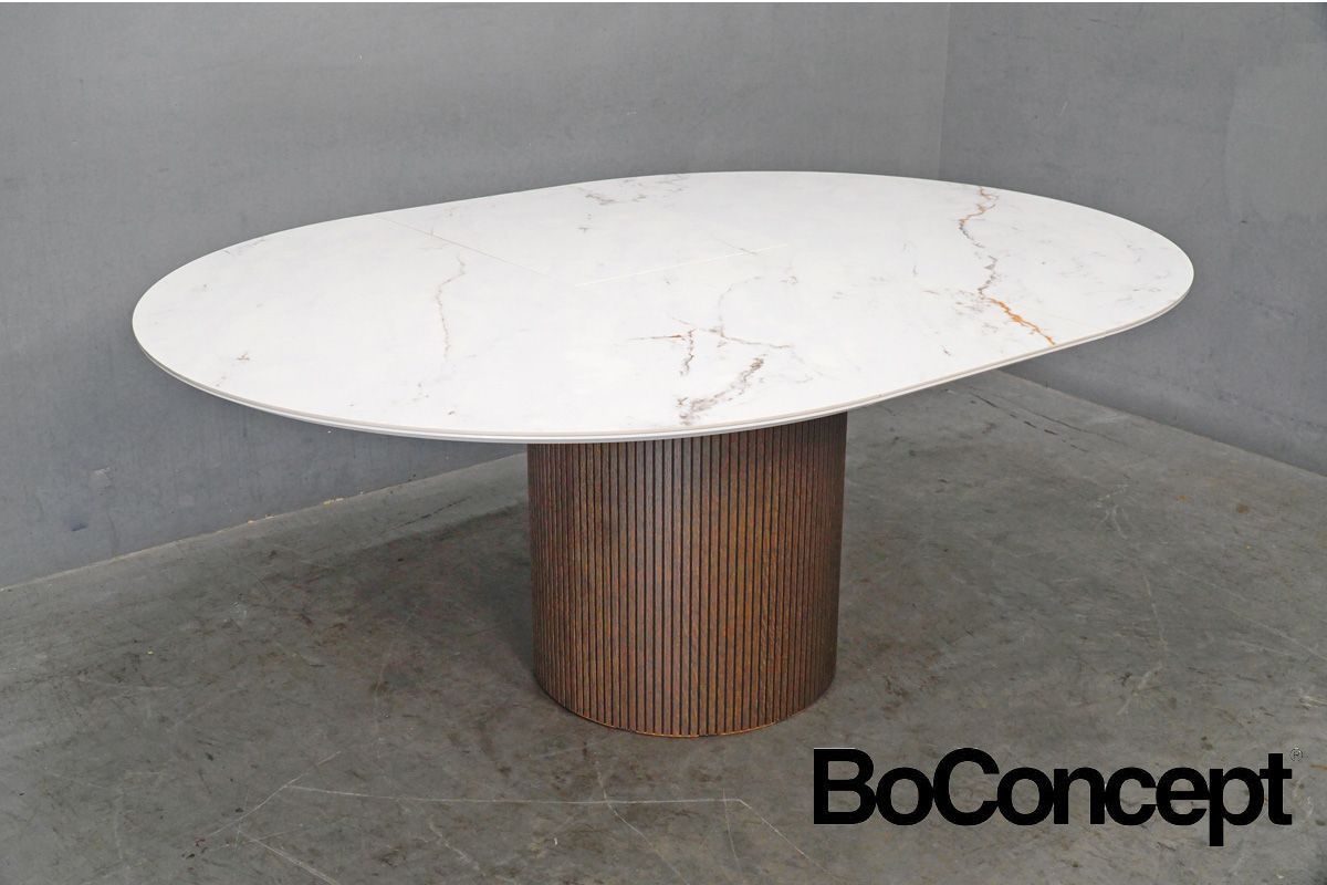 極美品 BoConcept (ボーコンセプト) Santiago (サンティアゴ) 伸張式 