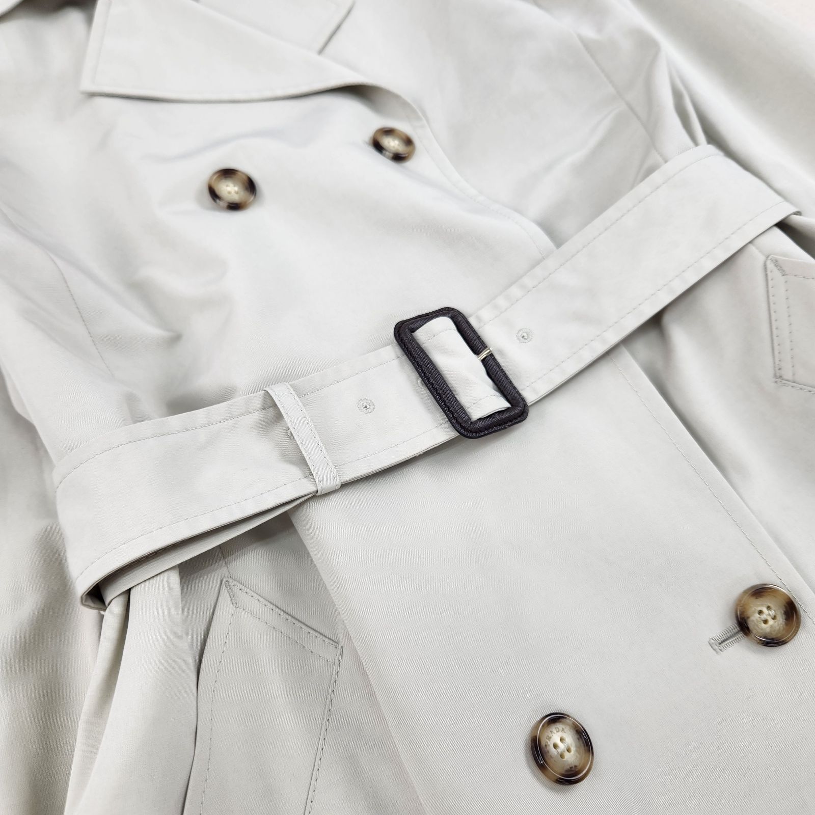 PRADA トレンチコート プラダ レア ベルト付 ベージュ 現行 逸品 快適