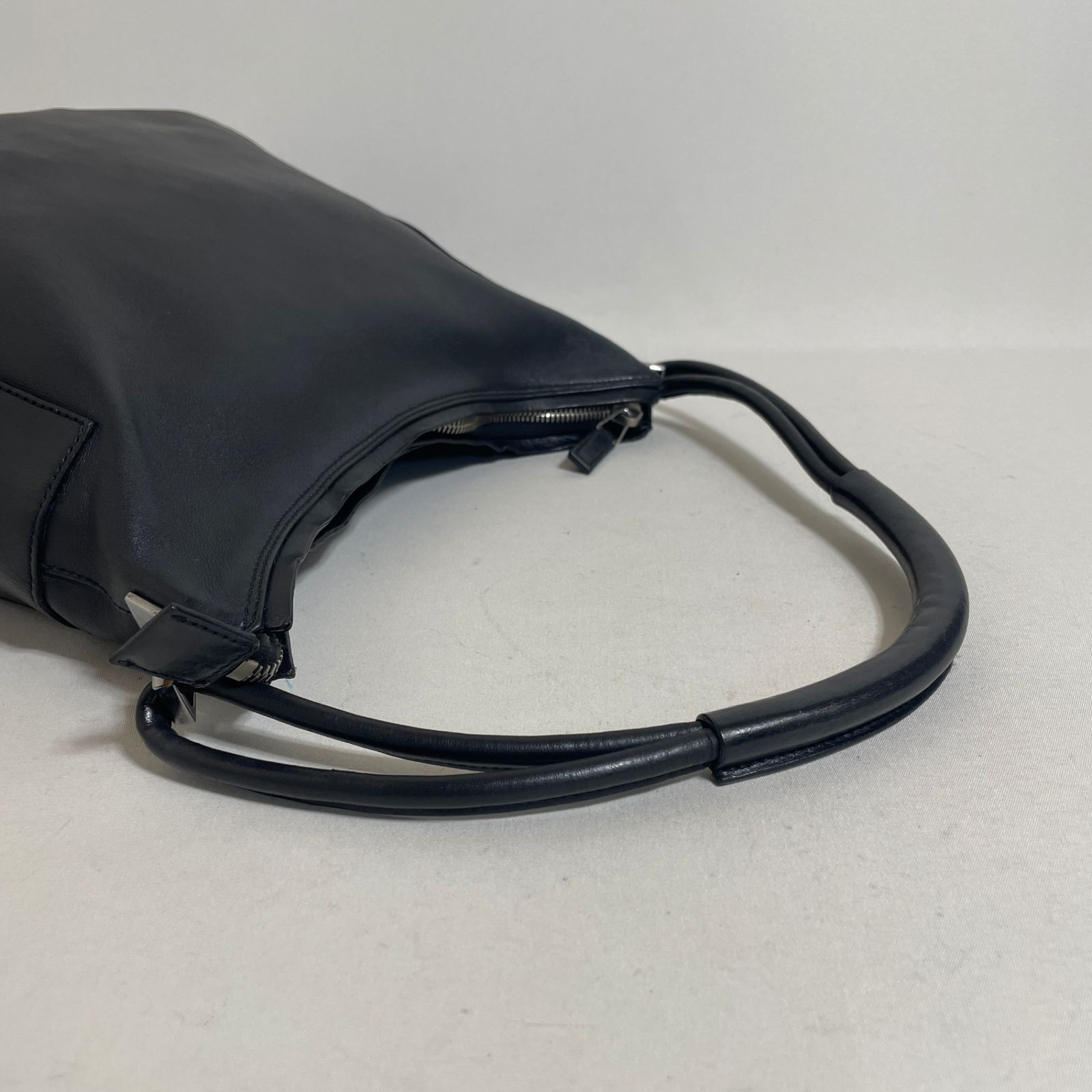2604-47｜グッチ ワンショルダーバッグ レザー ブラック GUCCI - 2604-47｜グッチ ワンショルダーバッグ レザー ブラックの通販