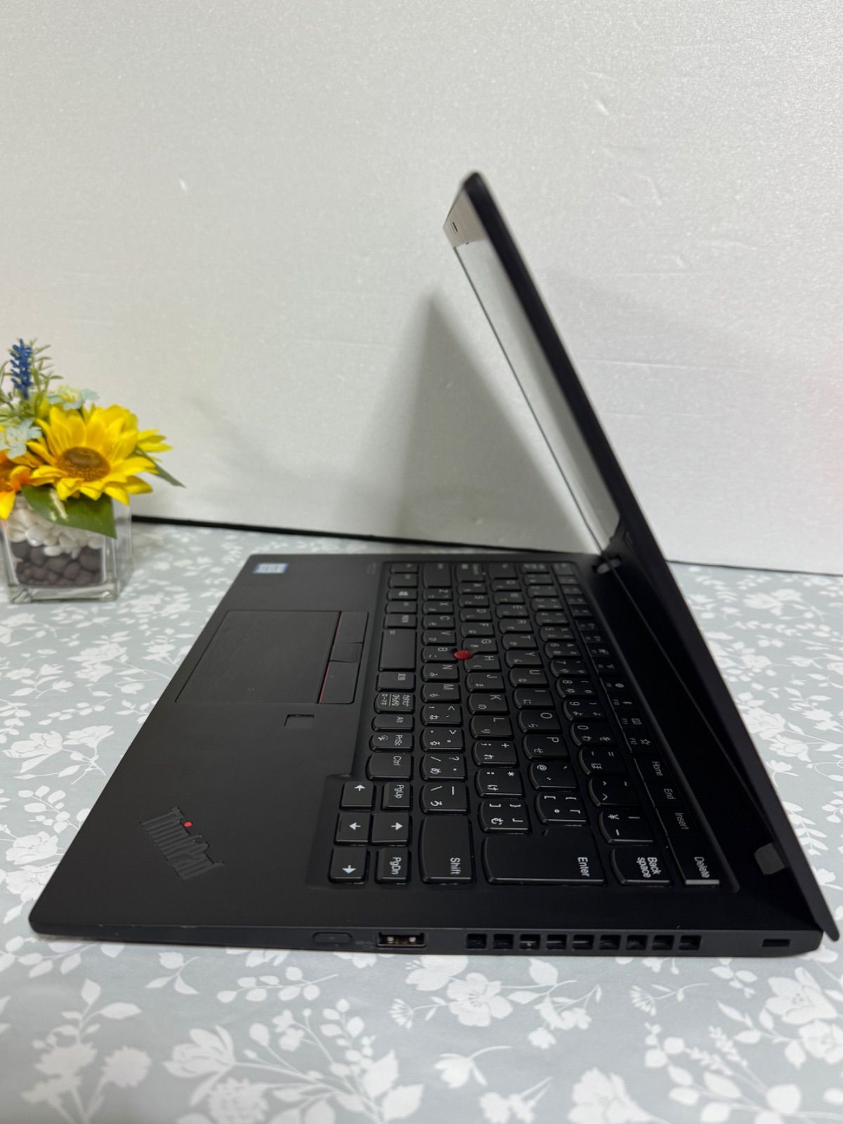 準美品】ThinkPad X1 Carbon Gen7 I5/8GB/256GB Win11 Office2024