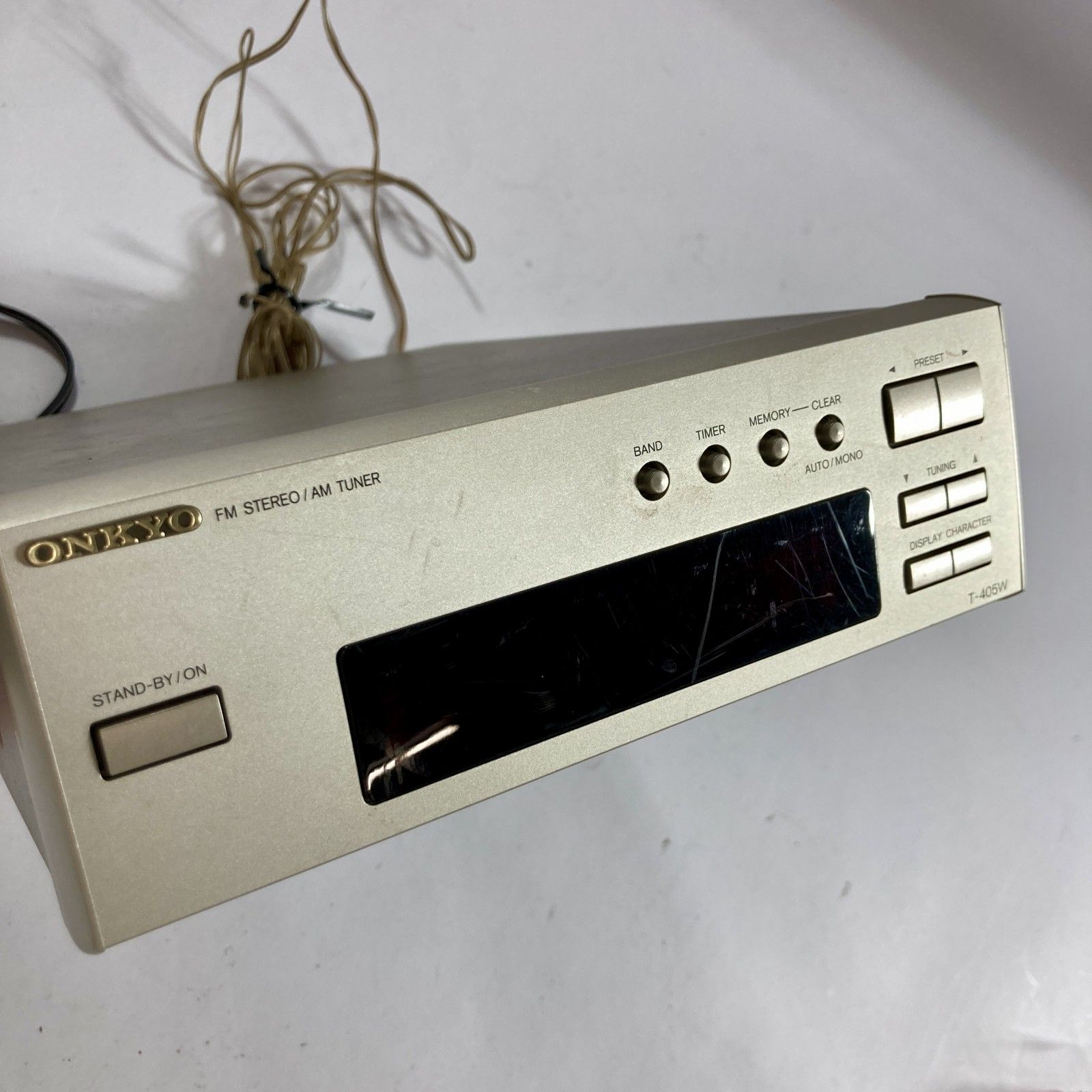 ☆ ONKYO オンキョー INTEC205 FM/AMチューナー T-405W 通電のみ