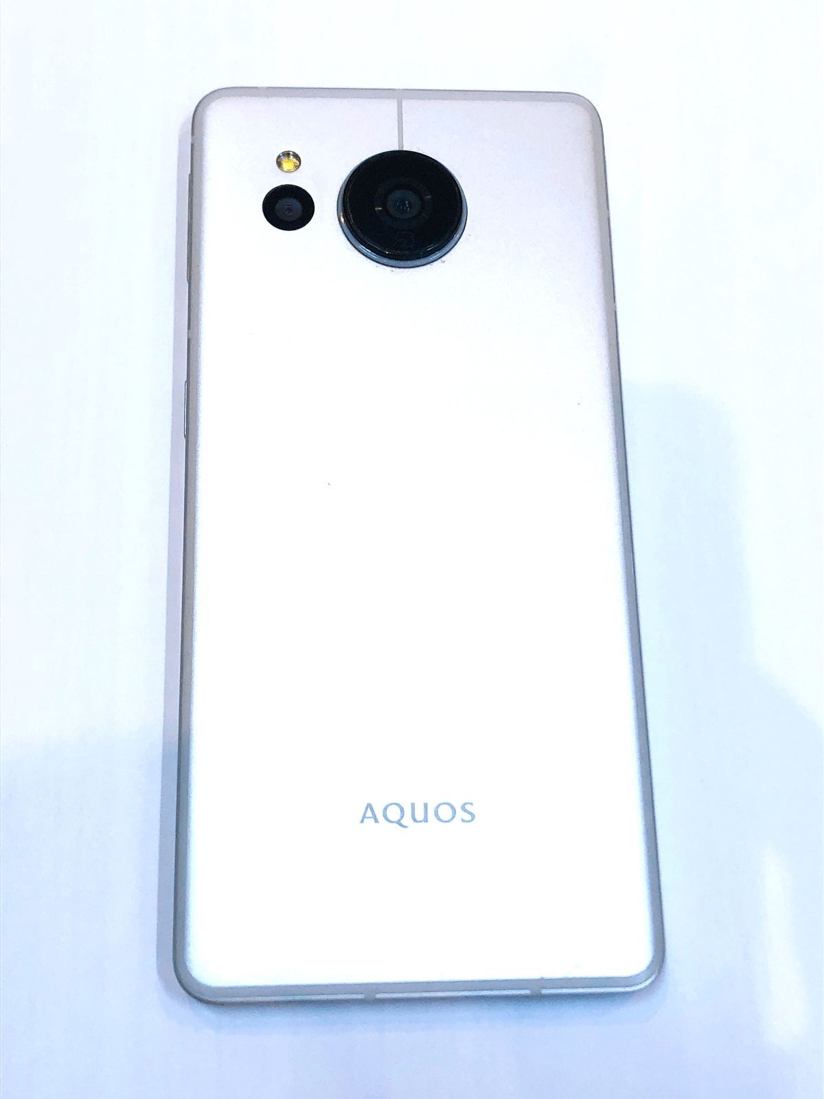 美品 SHARP AQUOS sense7 Plus 128GB シルバー - メルカリ