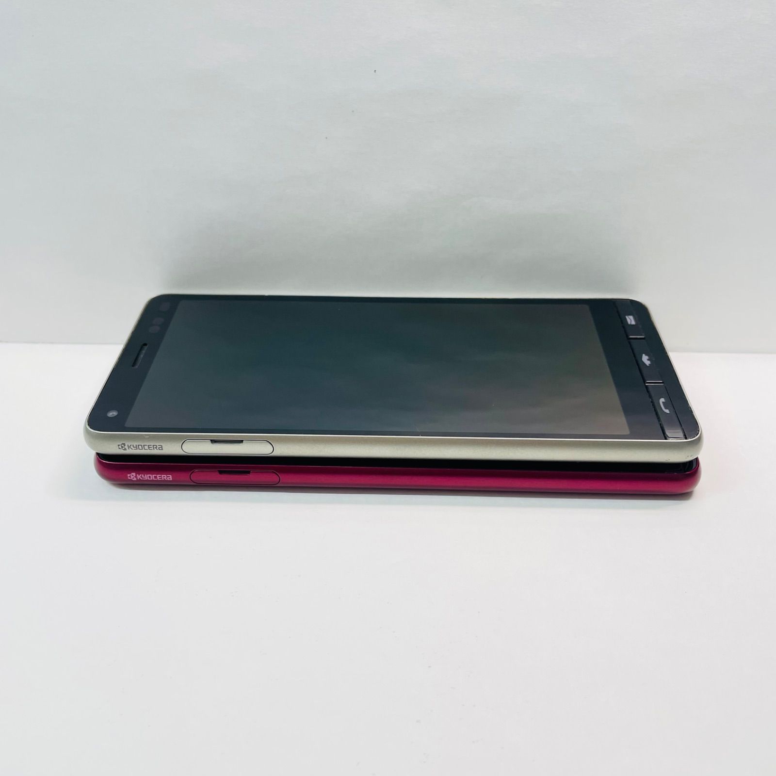 BASIO4 KYV47 SIMフリー 2台セット - メルカリ