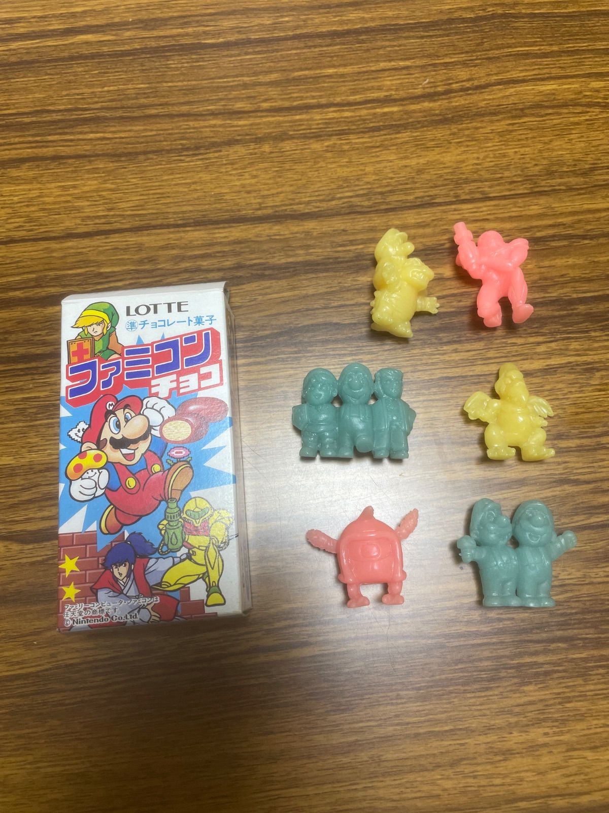食玩 ファミコンチョコ - メルカリ