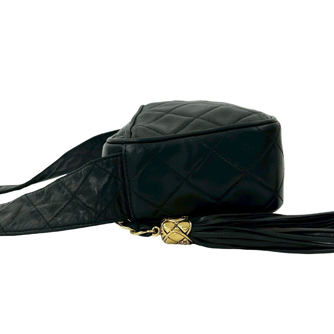 極 美品 シール有 1番台 CHANEL シャネル マトラッセ ココマーク フリンジ タッセル ラムスキン ミニ ショルダーバッグ ブラック g82-2 極 美品 シール有 1番台 CHANEL シャネル マトラッセ ココマーク