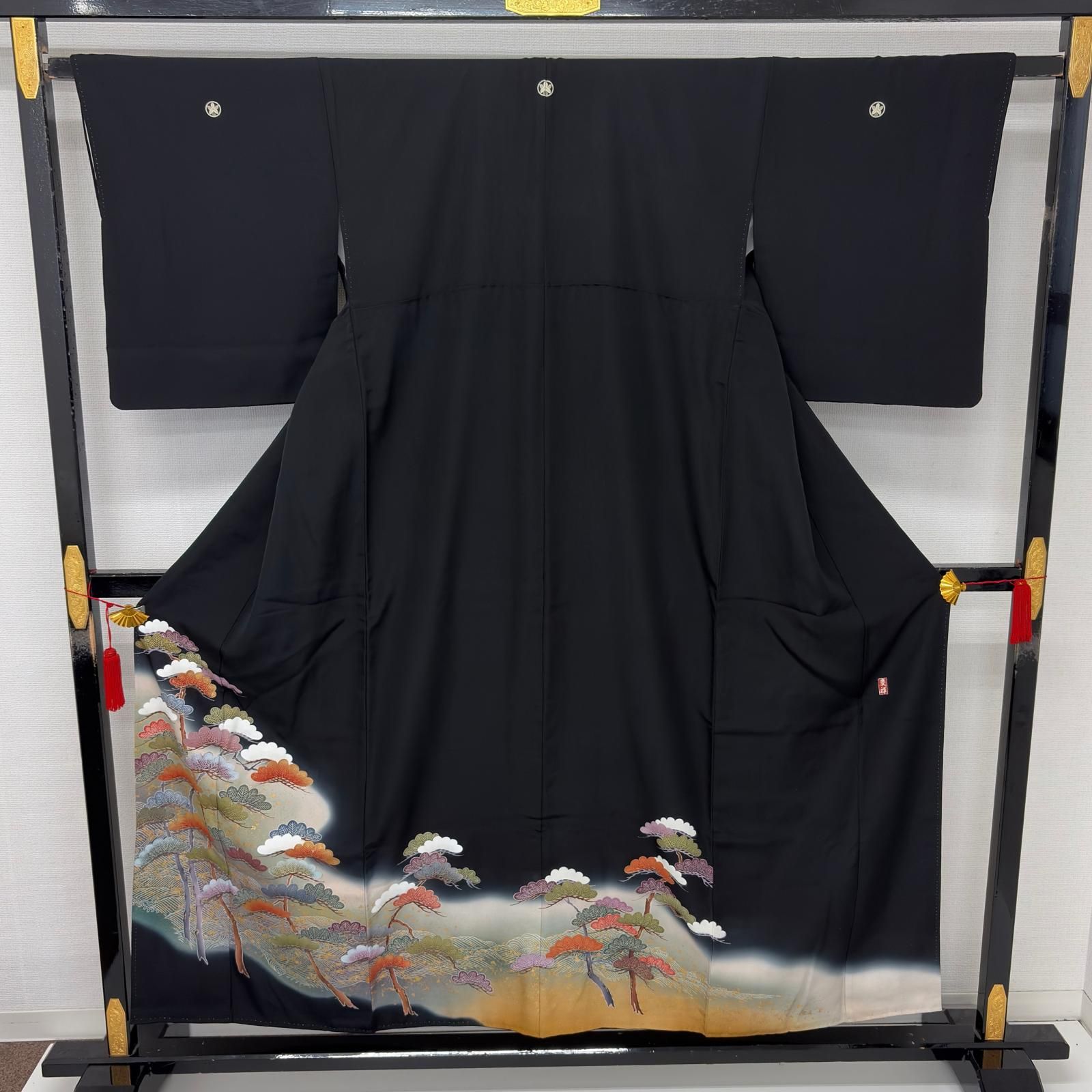 黒留袖 作家物 本金箔 美しい松 五つ紋 正絹 着物 MK-6348 - メルカリ