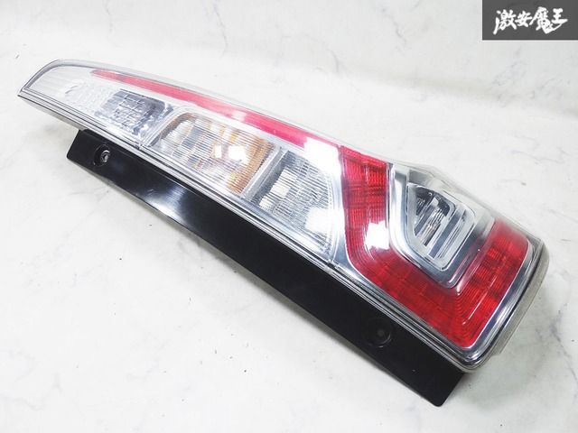 ☆割れ無し/点灯OK☆ 日産 純正 B21W デイズ ハイウェイスター 後期 