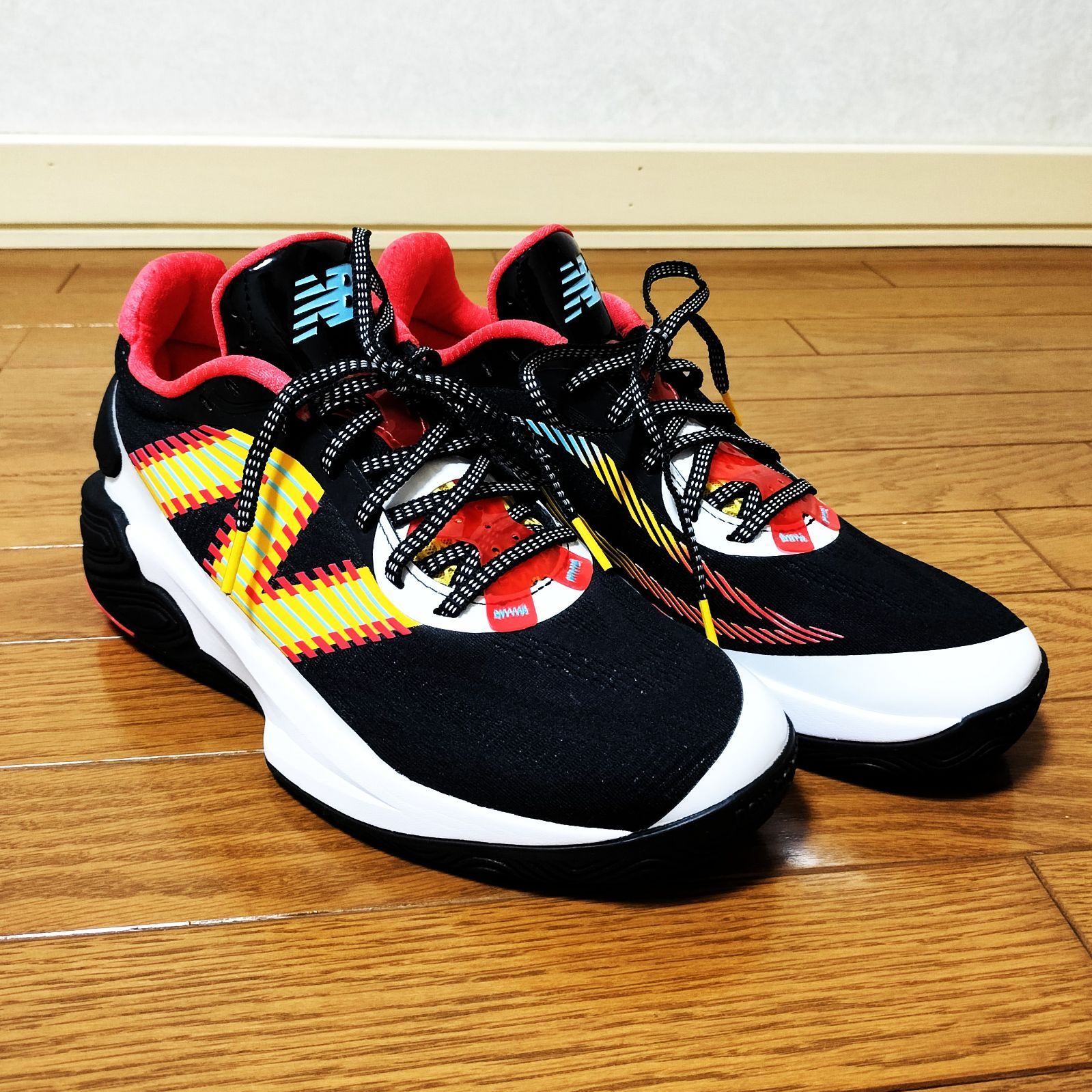 新品同様 美品 ニューバランス New Balance TWO WXY v5 27.5cm