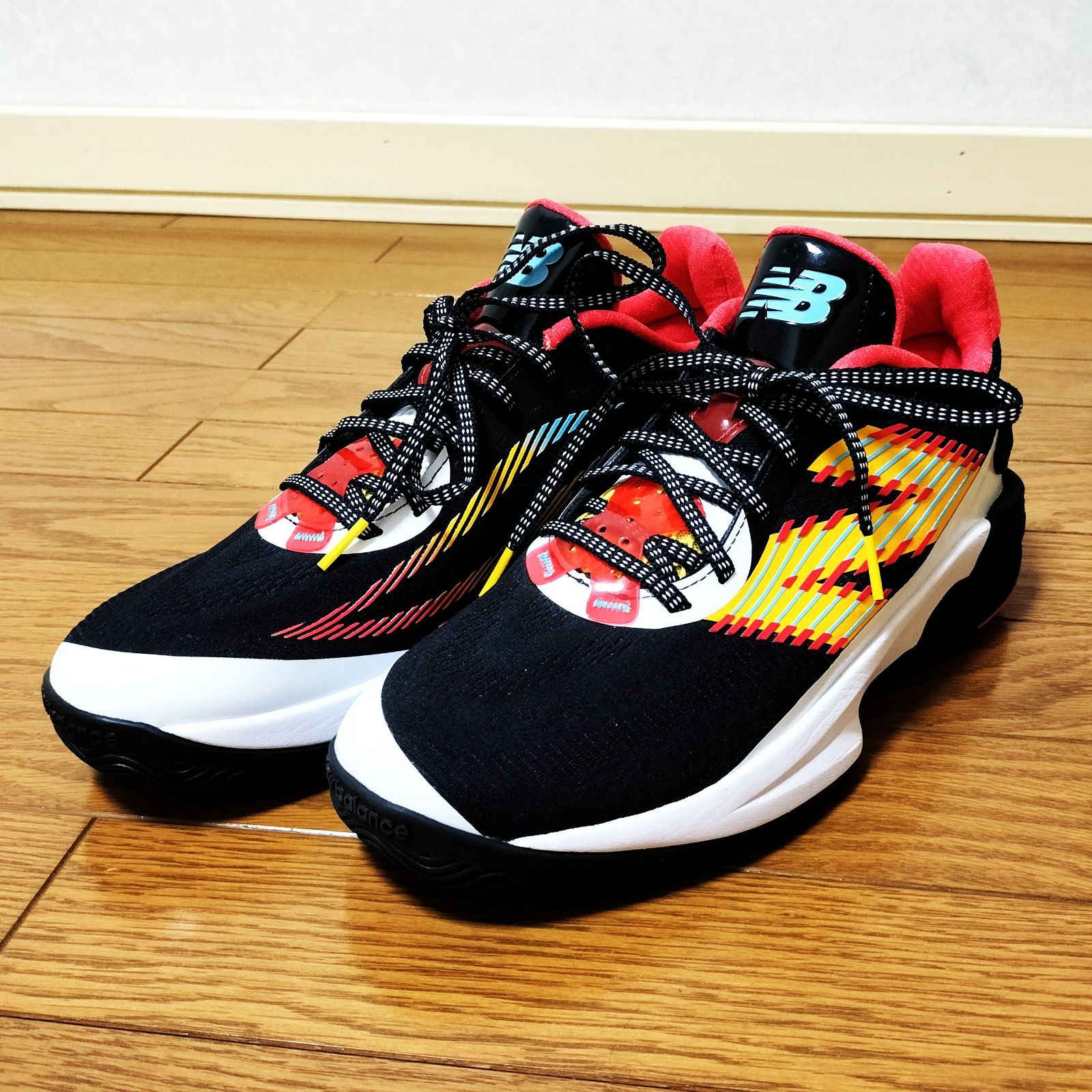 新品同様 美品 ニューバランス New Balance TWO WXY v5 27.5cm 