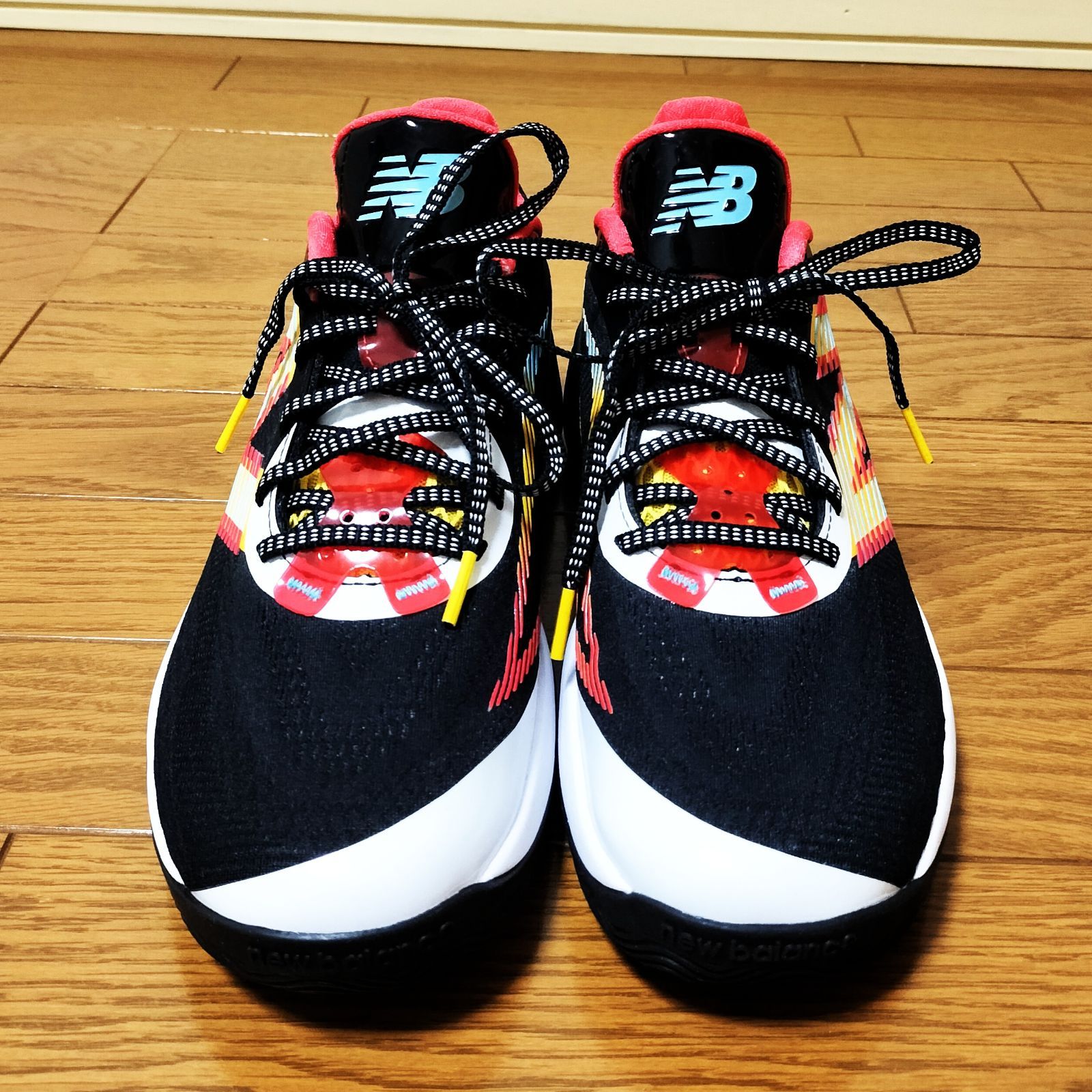 新品同様 美品 ニューバランス New Balance TWO WXY v5 27.5cm