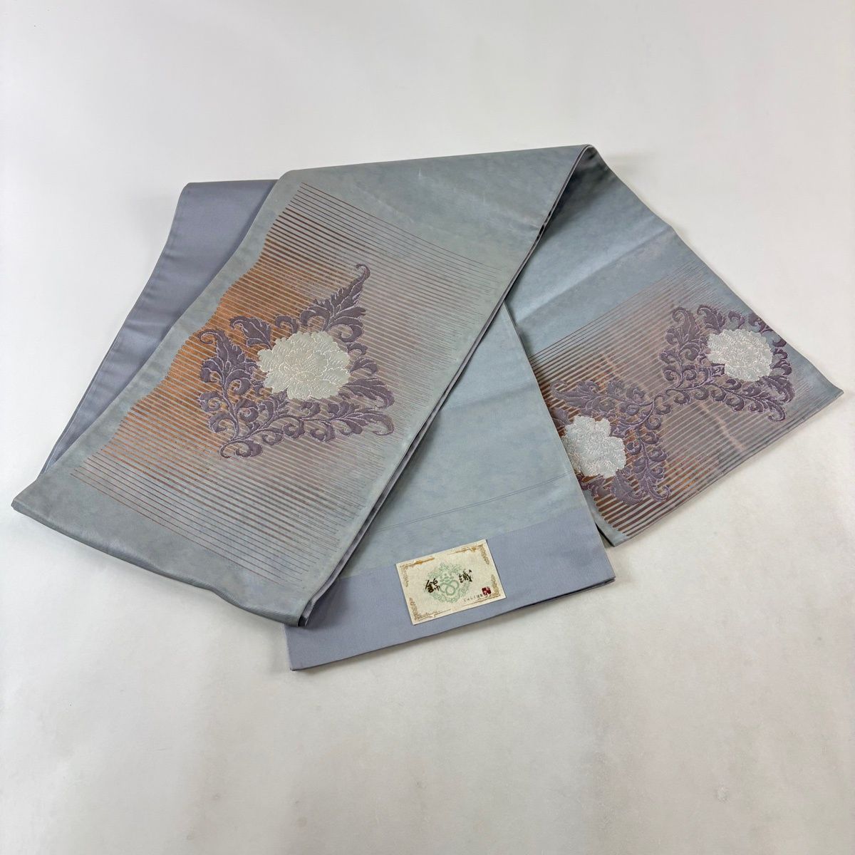 袋帯 秀品 証紙 草花 ラメ糸 青灰色 お太鼓柄 正絹 【中古】 - メルカリ