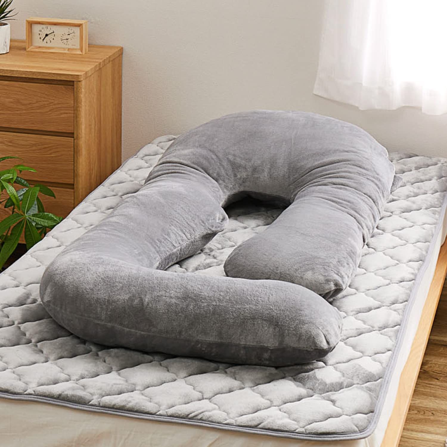 萩原 抱き枕 G型 グレー 約140×70cm 「メレンゲタッチ」 カバー洗える ふんわり 横向き寝 足枕 快眠 妊婦 男女兼用