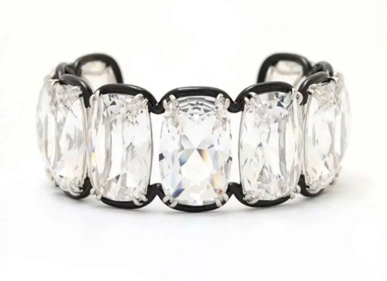 ほぼ新品 スワロフスキー Swarovski Harmonia 大粒バングル M - メルカリ