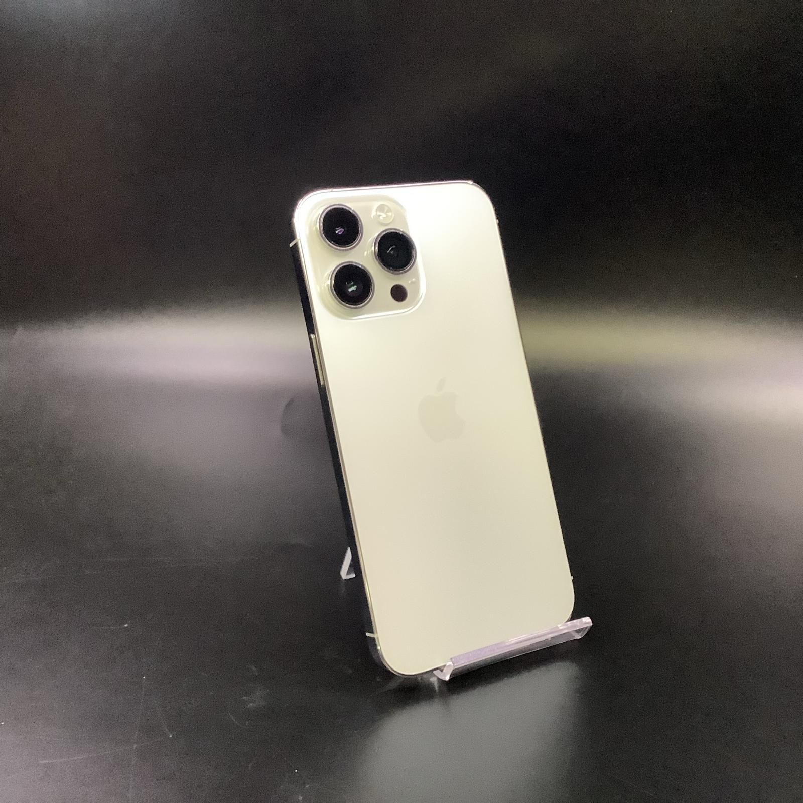 iPhone 14 Pro Max 256GB シルバー docomo 美品 - メルカリ