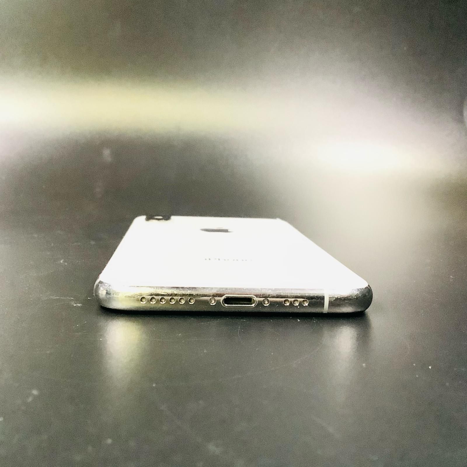 最速発送】 iPhone XS 256GB シルバー Softbank 白ロム【難有】 76%