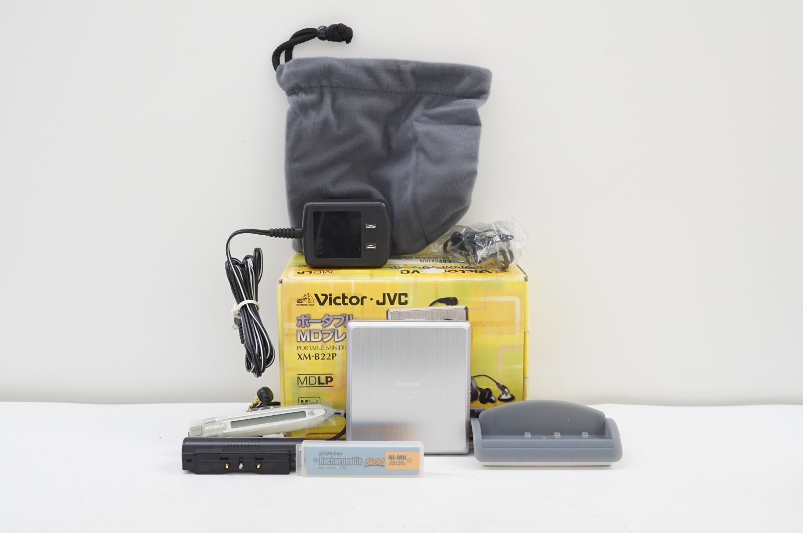 未使用？　ビクター ポータブルMDプレーヤー XM-B22P Yahoo!オークション - 動作良好 Victor ビクター ポータブルMDプレー