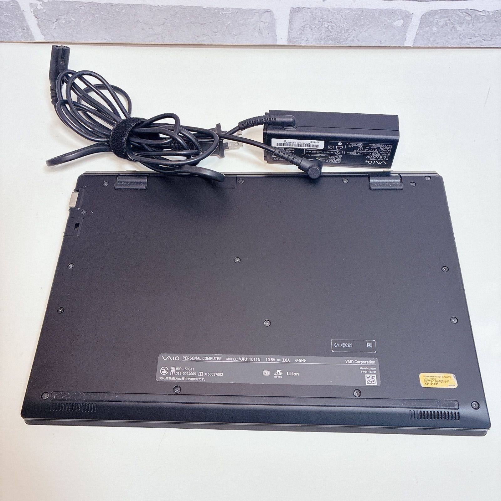 薄型 VAIO SSD 初期設定済 カメラ Windows11 ノートパソコン 美品！第8世代 VAIO SSDカメラ付ノートPC Windows11 - メルカリ